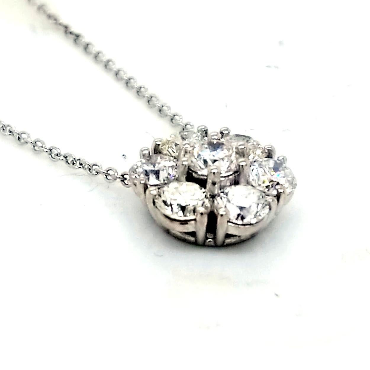 Contemporain Collier à motifs floraux en or 14 carats de 2,17 carats en vente