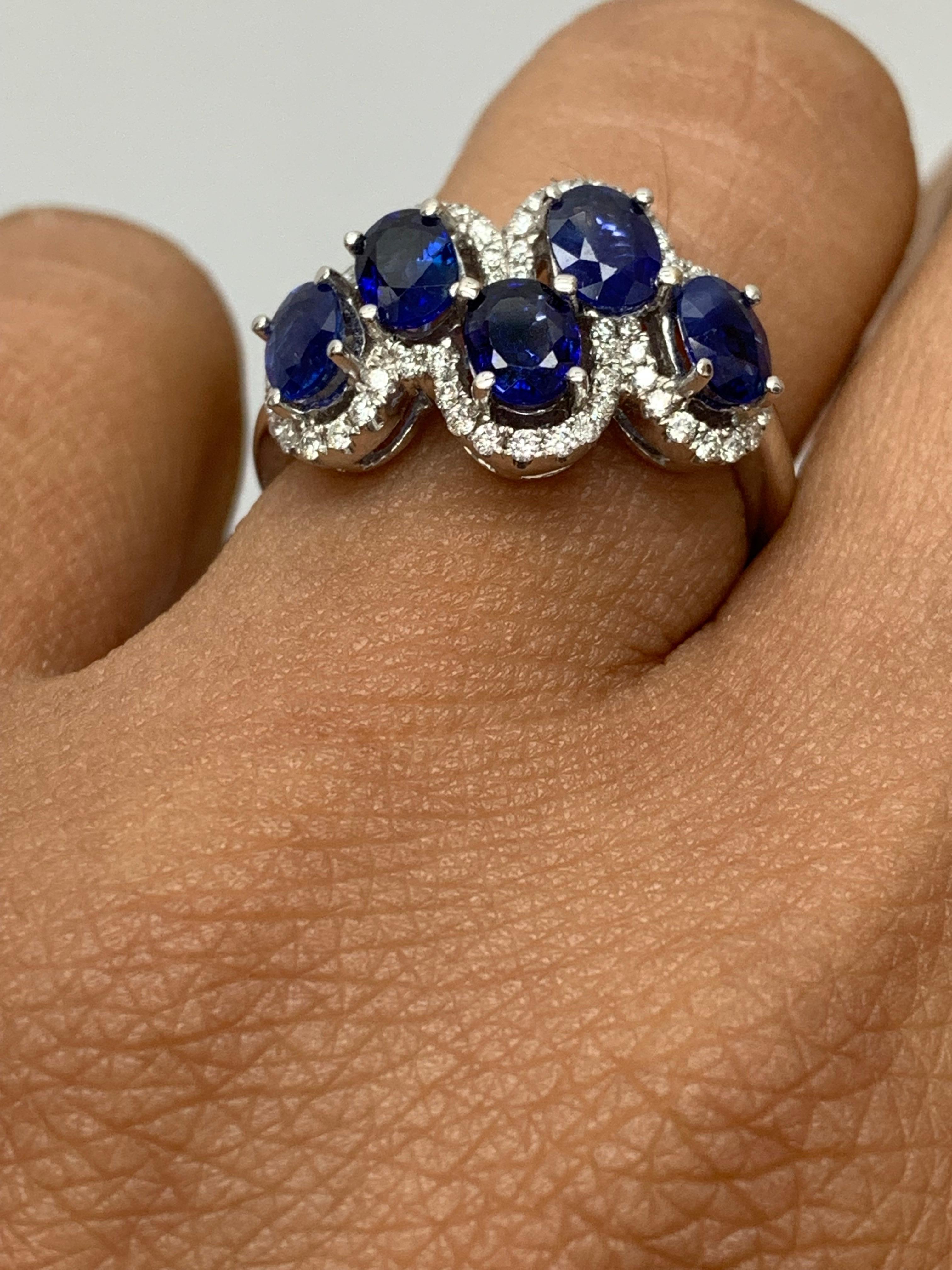 2.17 Carat Blue Sapphire and Diamond Cocktail Ring in 18K White Gold In New Condition For Sale In NEW YORK, NY