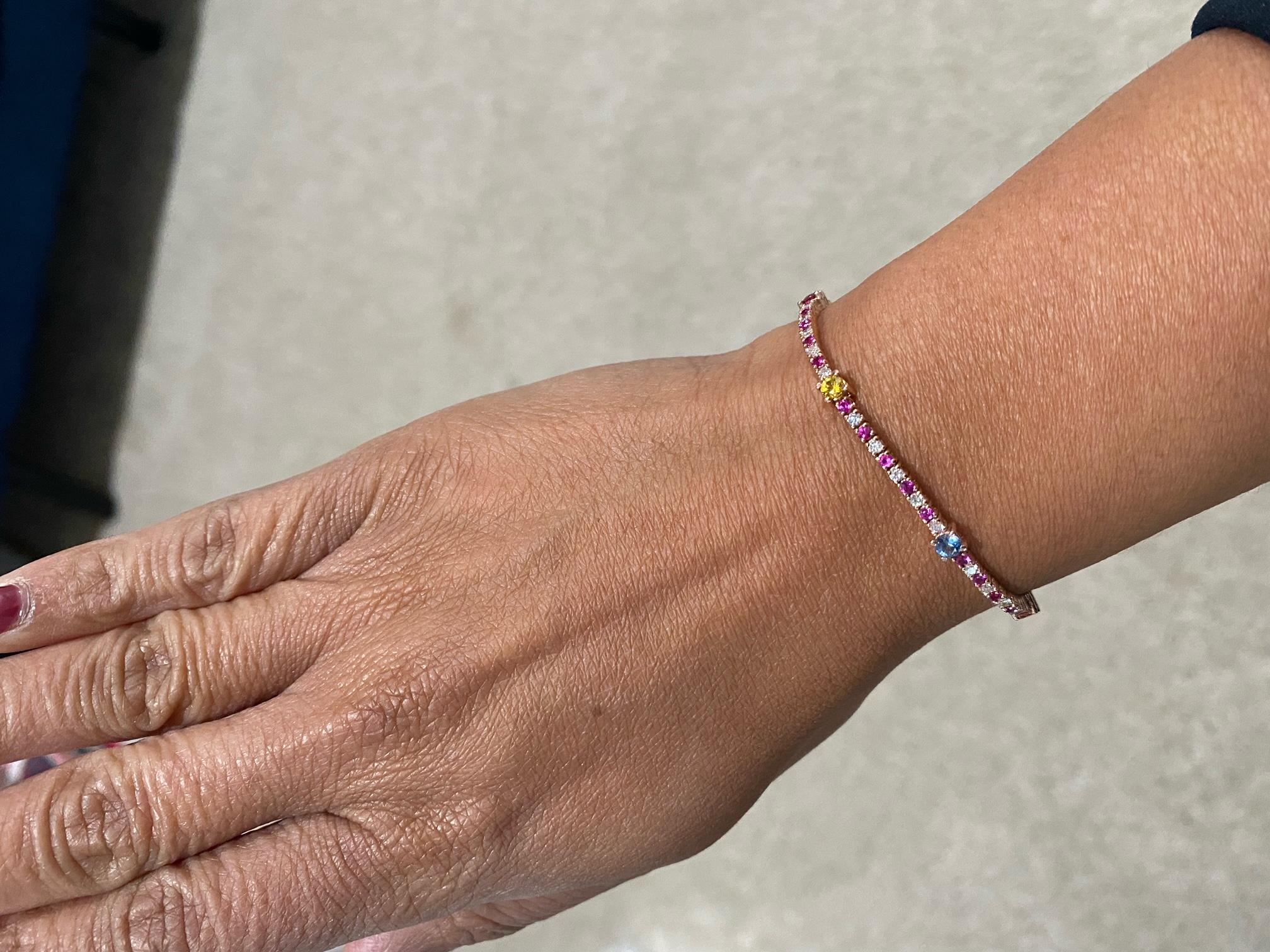 Donna Bracciale in oro rosa regolabile con zaffiri e diamanti multicolore da 2,17 carati in vendita