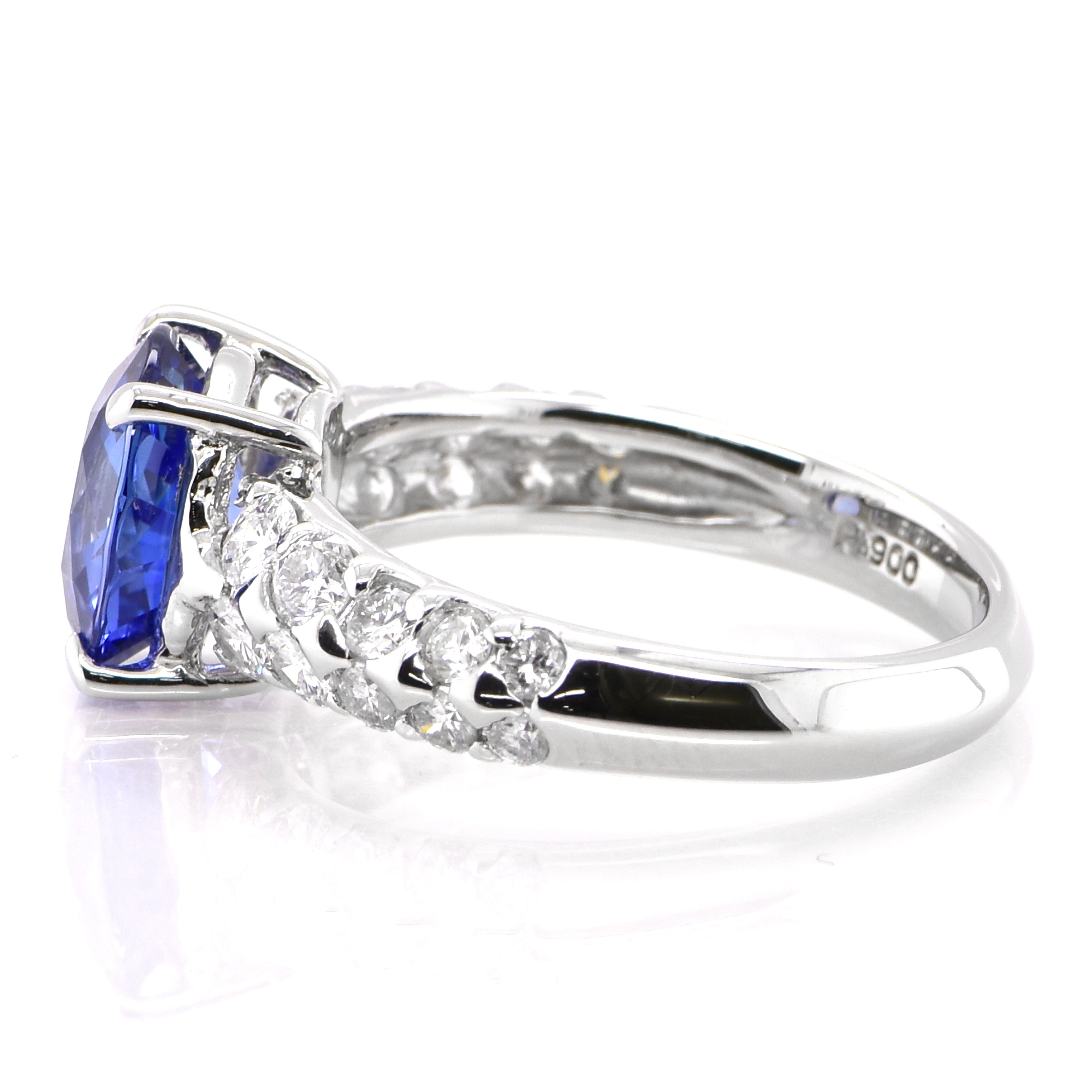 Oval Cut 2.17 Carat Natural 'Cornflower Blue' Sapphire and Diamond Made in Platinum For Sale