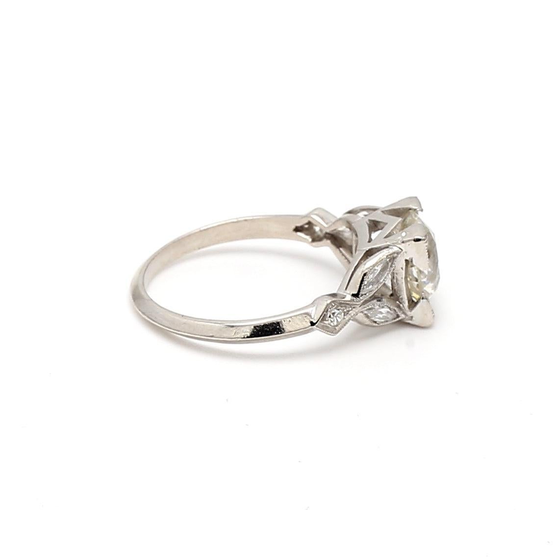 Anillo de compromiso en platino con diamantes de talla europea antigua K SI2 e I VS2 de 2,17 quilates Corte europeo antiguo en venta