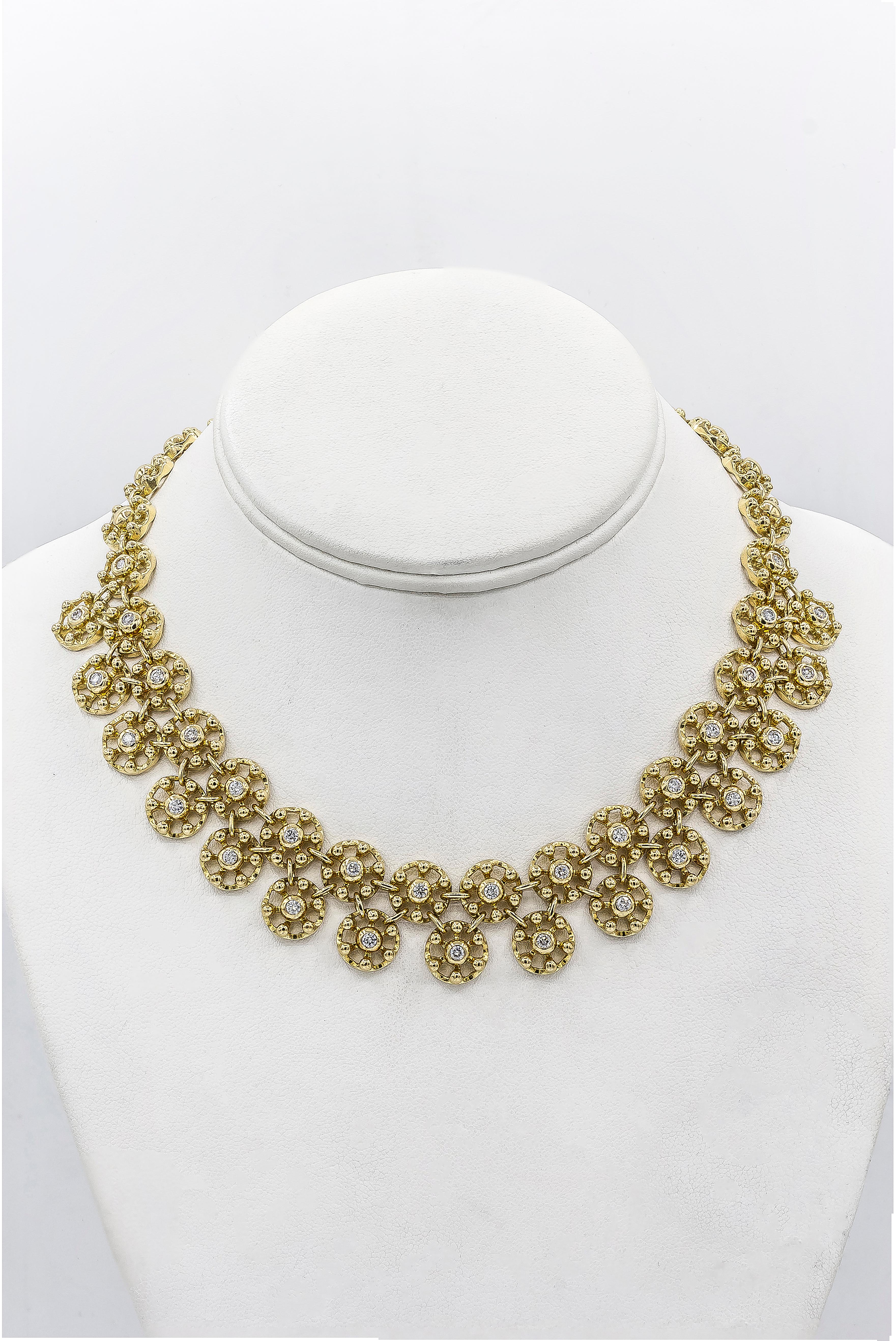 Round Cut 2.17 Carat Round Diamond Open-Work Circle Necklace in Yellow Gold
