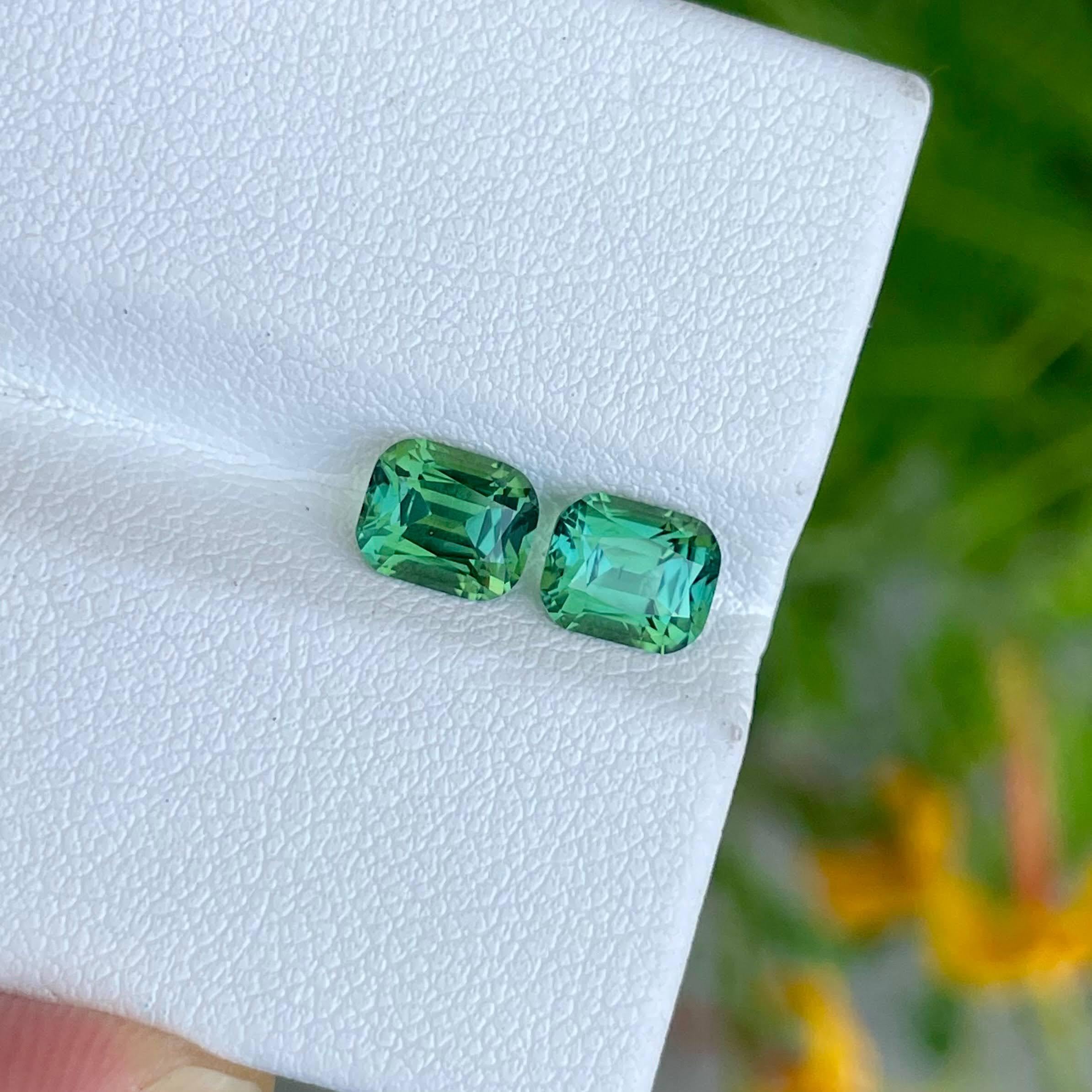 2.17 Carats Bluish Green Tourmaline Stone Pair Cushion Cut Afghan Gemstone en vente 2