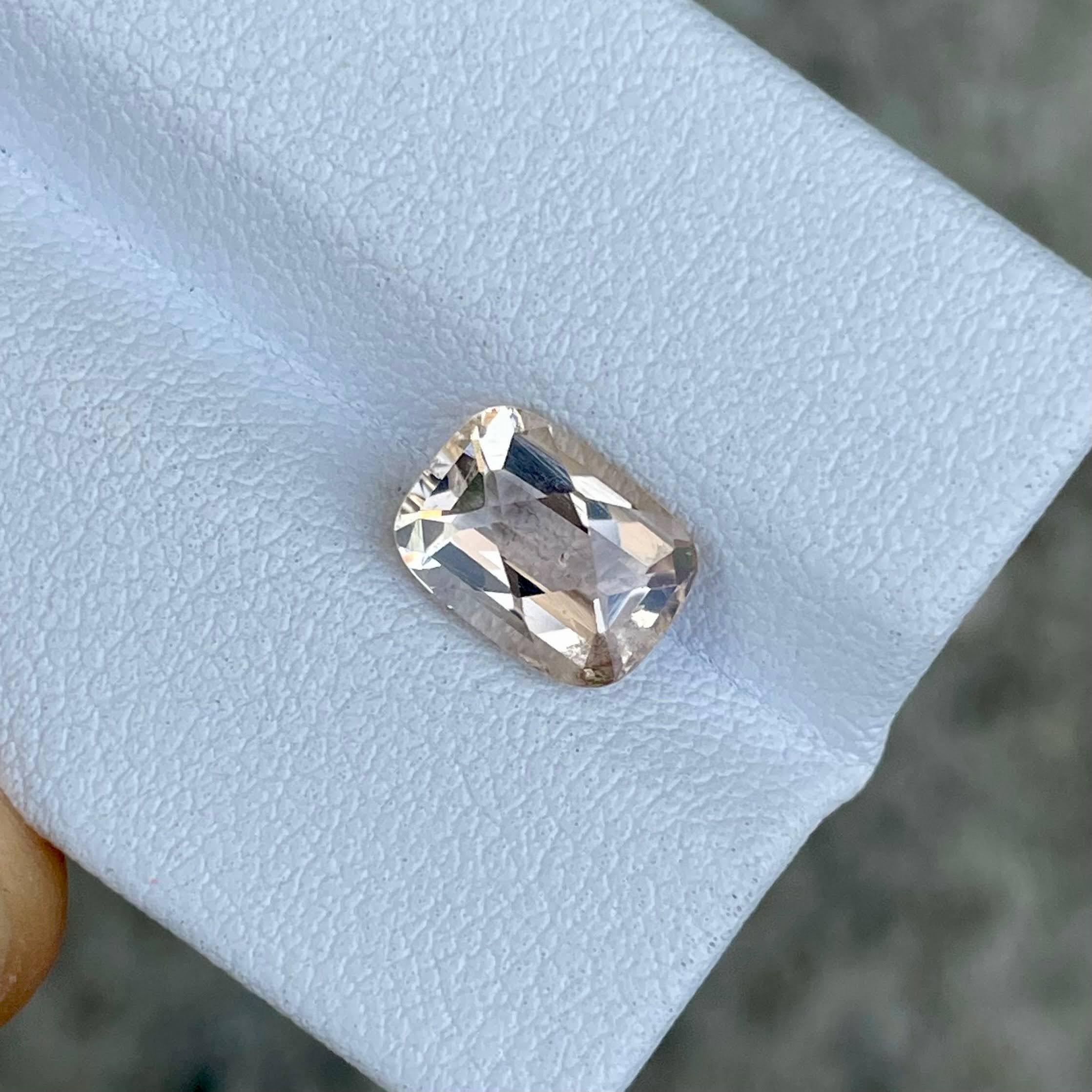 Weight 2.17 carats 
Dimensions 8.9x6.5x4.4 mm 
Treatment none 
Origin Pakistan 
Clarity VVS 
Shape cushion 
Cut fancy cushion 


This exquisite 2.17 carat natural Pakistan's Peach Topaz gemstone features a stunning cushion cut, showcasing its