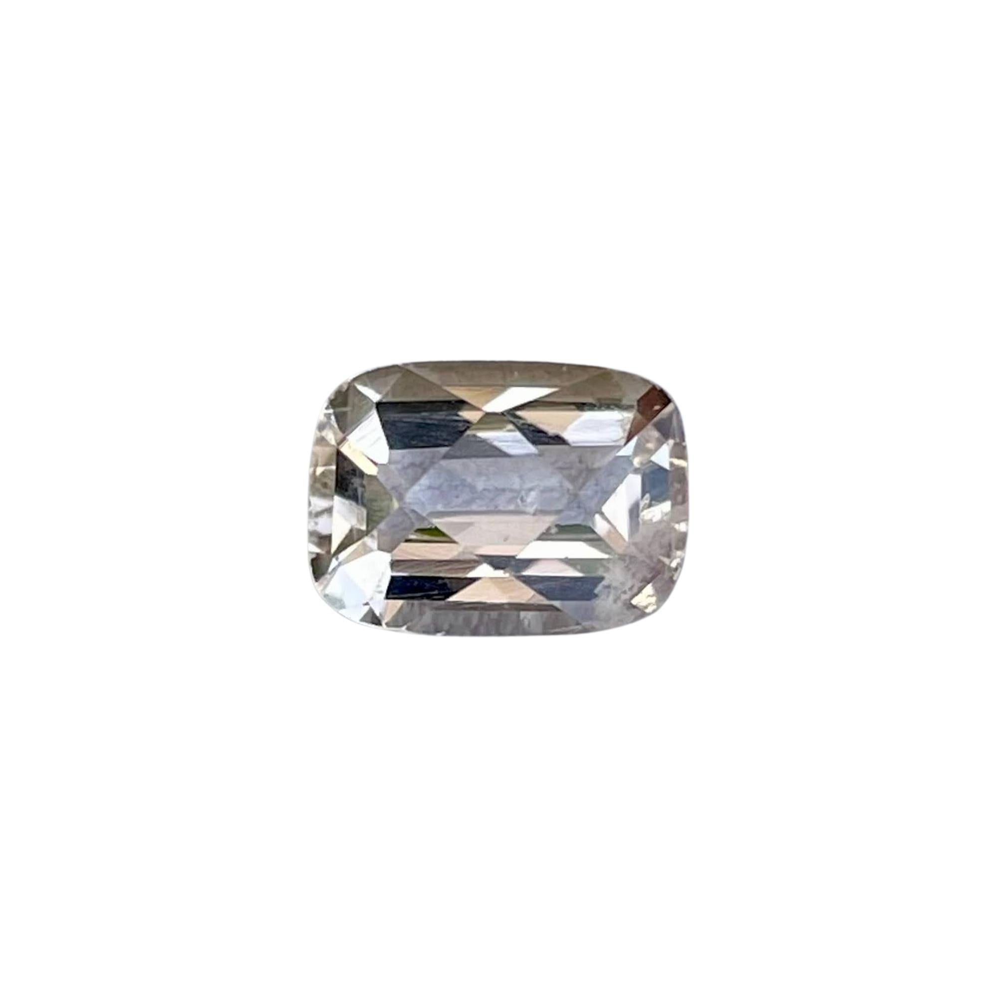 2.17 carats Peach Topaz Stone Cushion Cut Natural Pakistani Gemstone For Sale 4