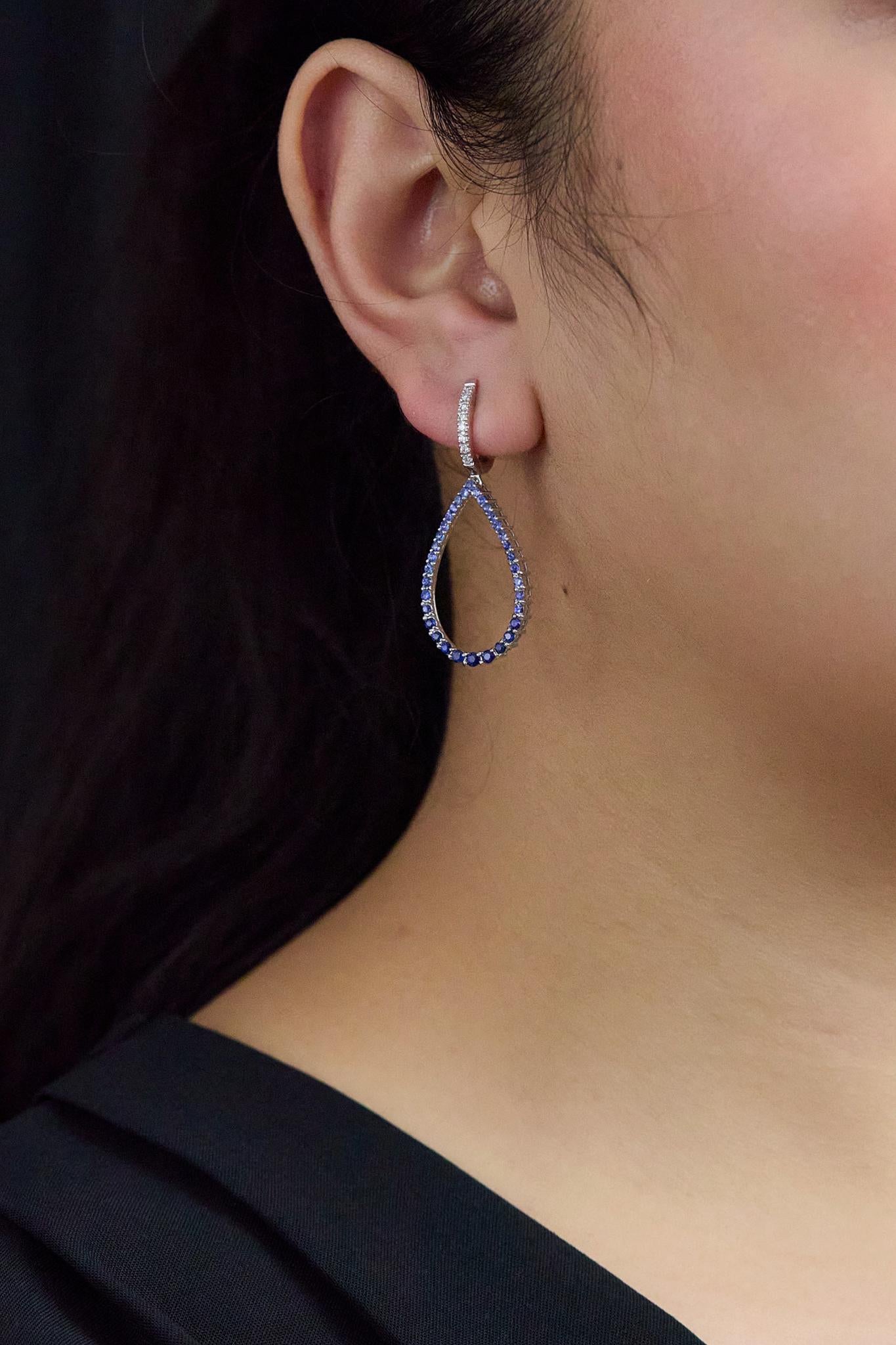 Boucles d'oreilles pendantes saphir et diamant de 2,17 carats (total) Pour femmes en vente