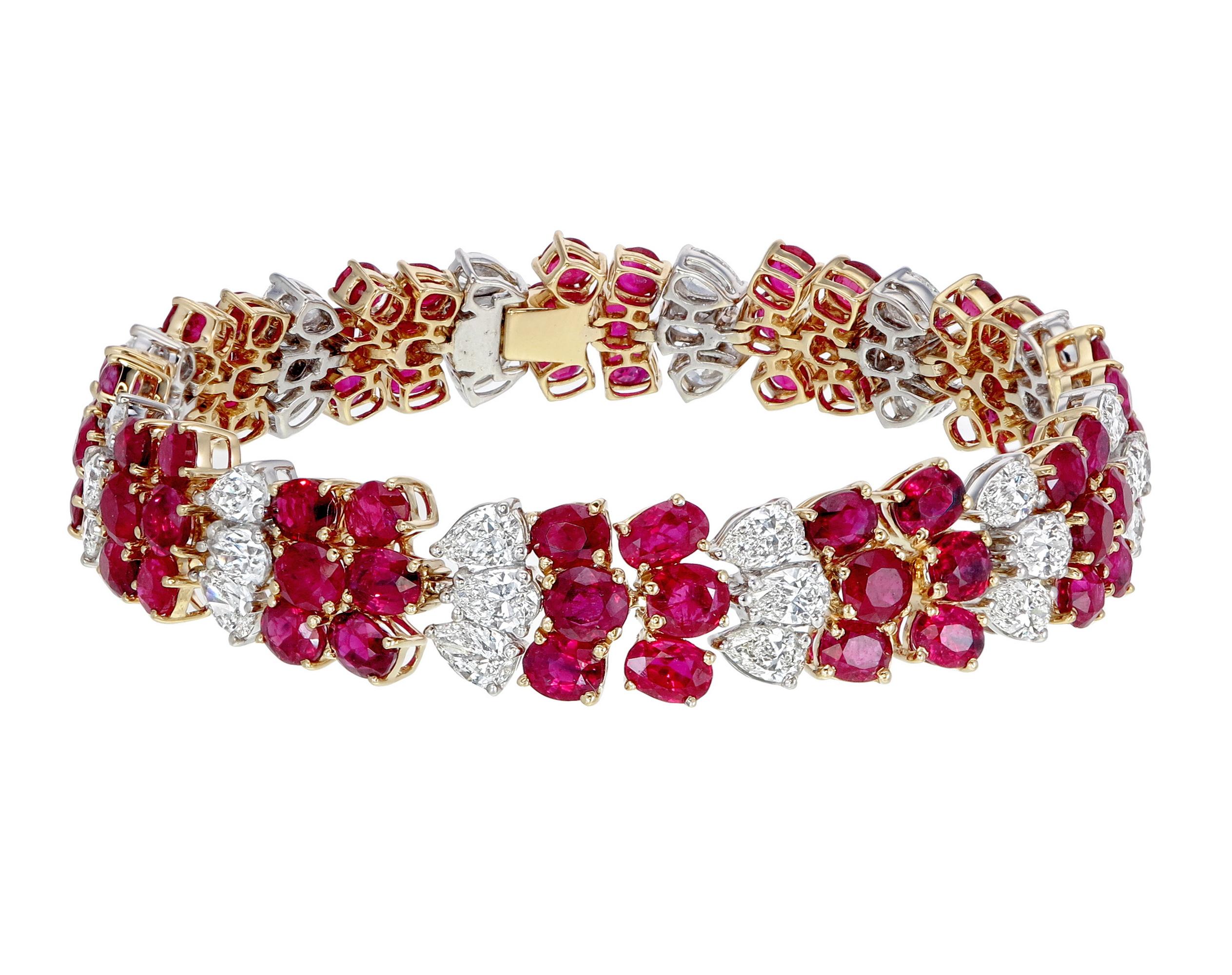 Pulsera de rubíes y diamantes de 21,72 quilates en oro blanco de 18 quilates Corte oval en venta