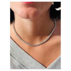 PRIX DE GROS, Collier « tennis » en diamants naturels de 21,75 carats, or blanc 14 carats, 16 pouces