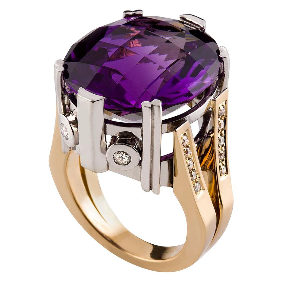 21.77 Carat Oval Cut Amethyst and Diamond Cocktail Ring in 18 Carat Gold