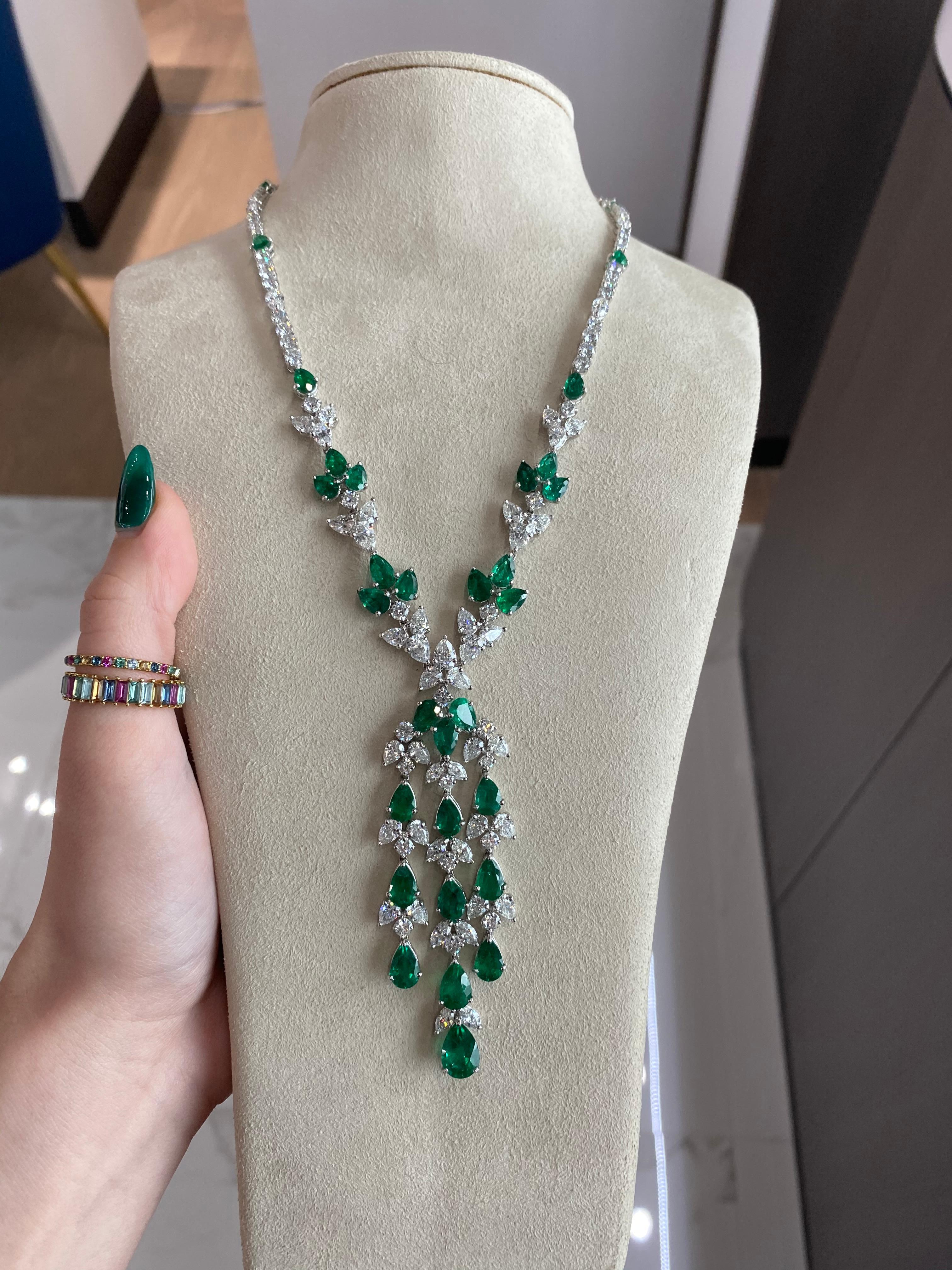 Pear Cut 21.77 Carat Pear Shape Emerald and 25.04 Carat Diamond Vine Necklace For Sale
