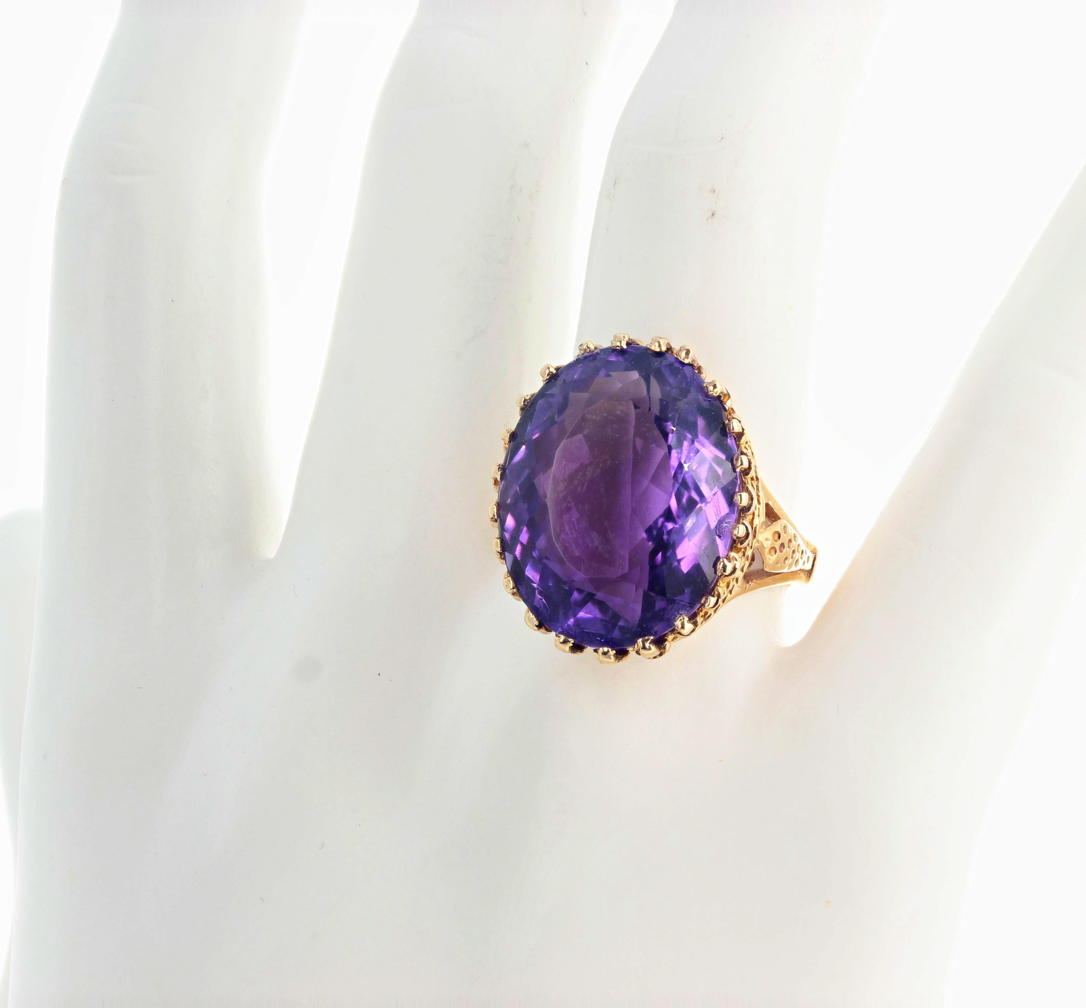 AJD Spectacular Oval Large 21.78 Ct Sparkling Amethyst Gold Cocktail Ring 1