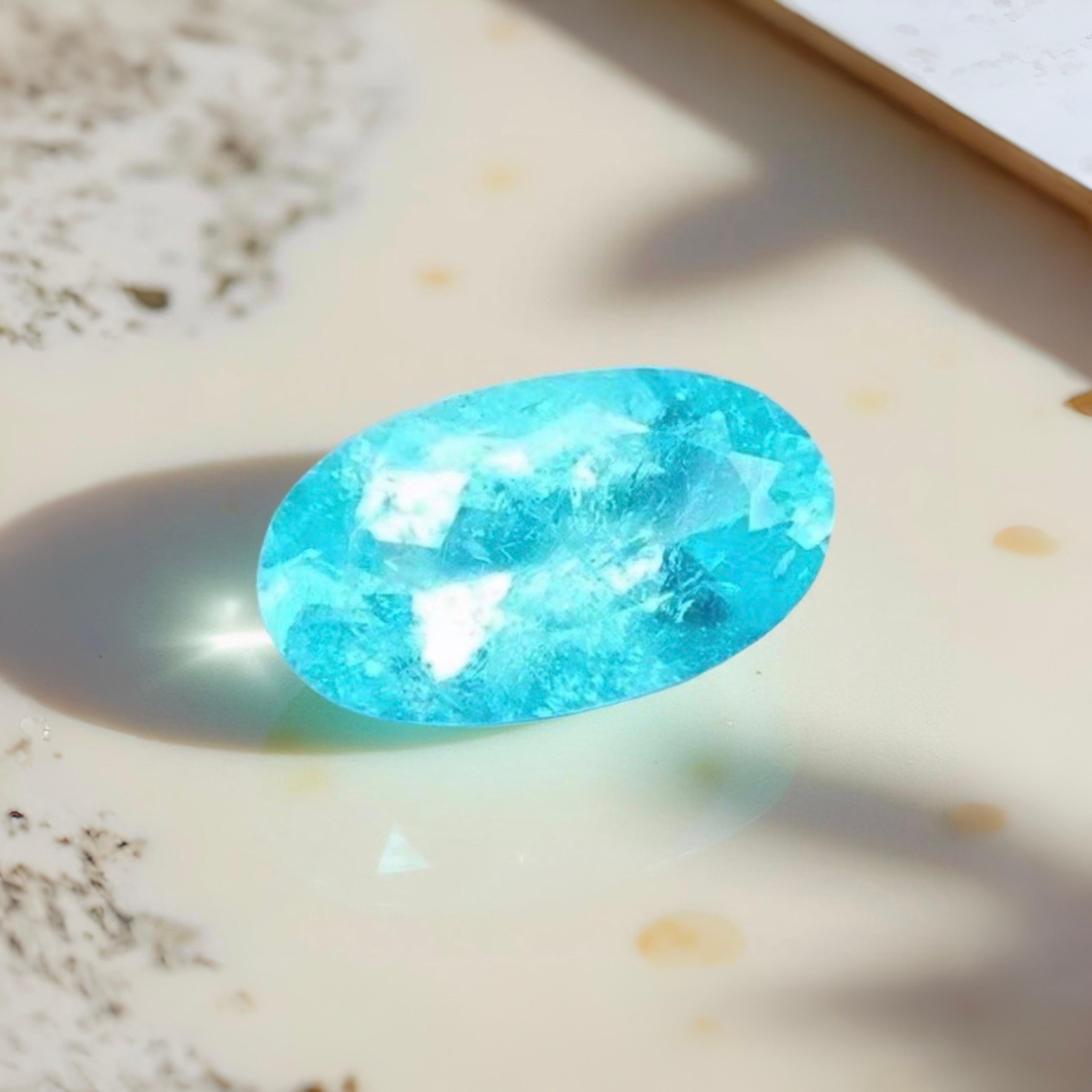 Taglio ovale Tormalina Paraiba certificata GIA 2,17ct  Gemma brasiliana rara di colore blu neon in vendita