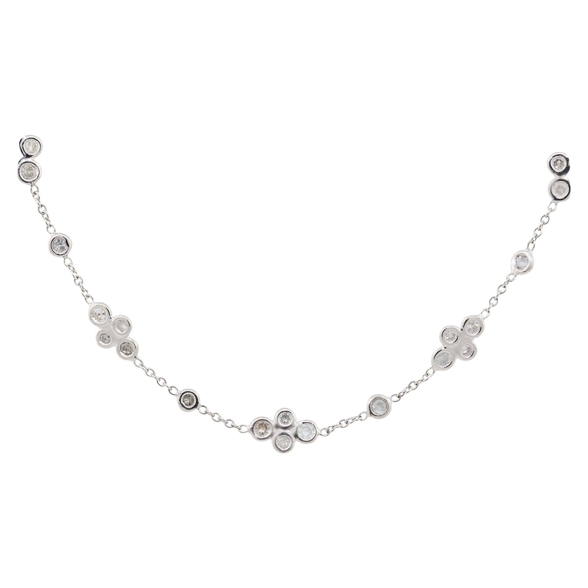 Collar Floral de Diamantes 2.18 Quilates 18 Quilates en Stock