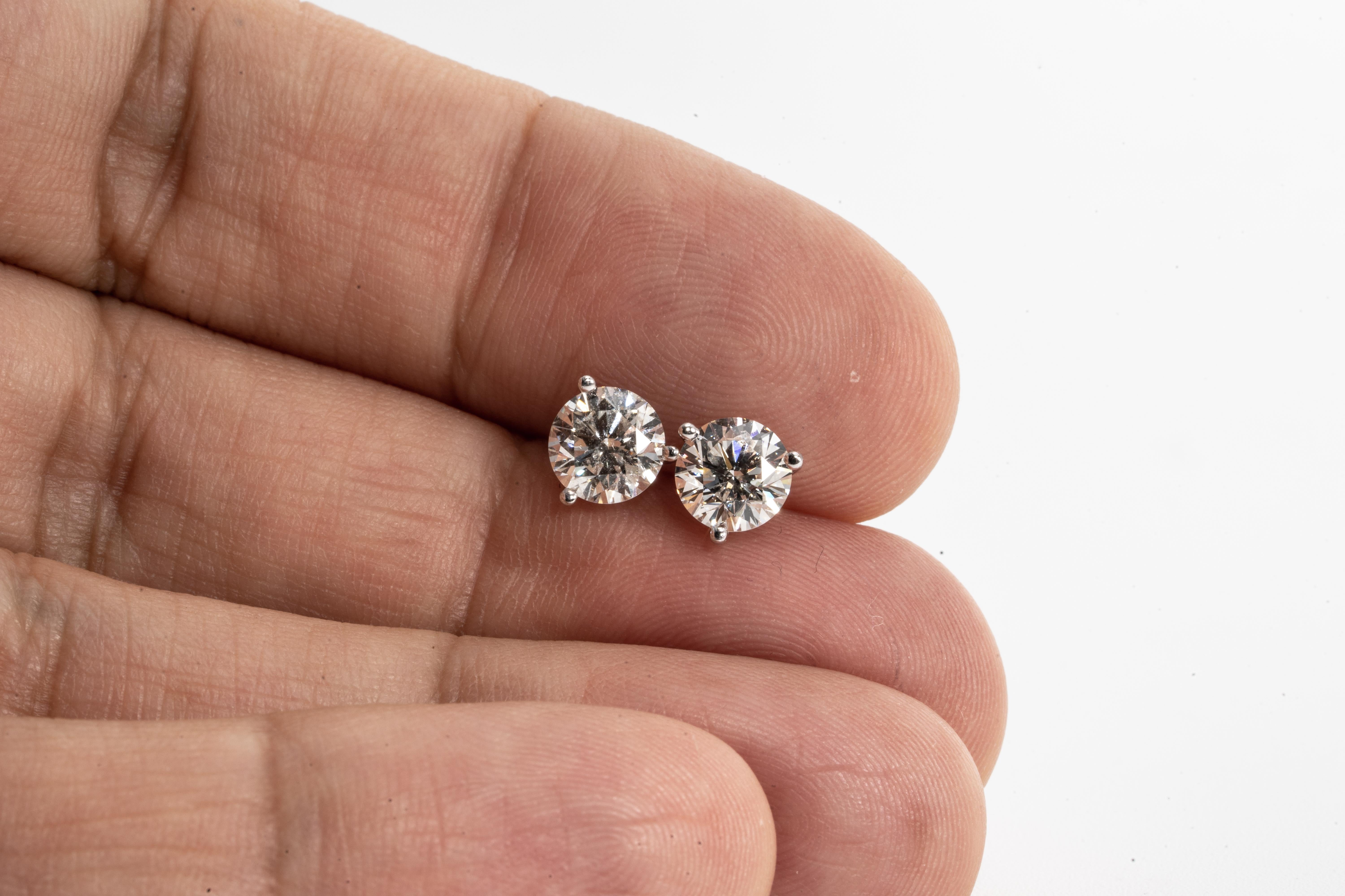 leo diamond stud earrings