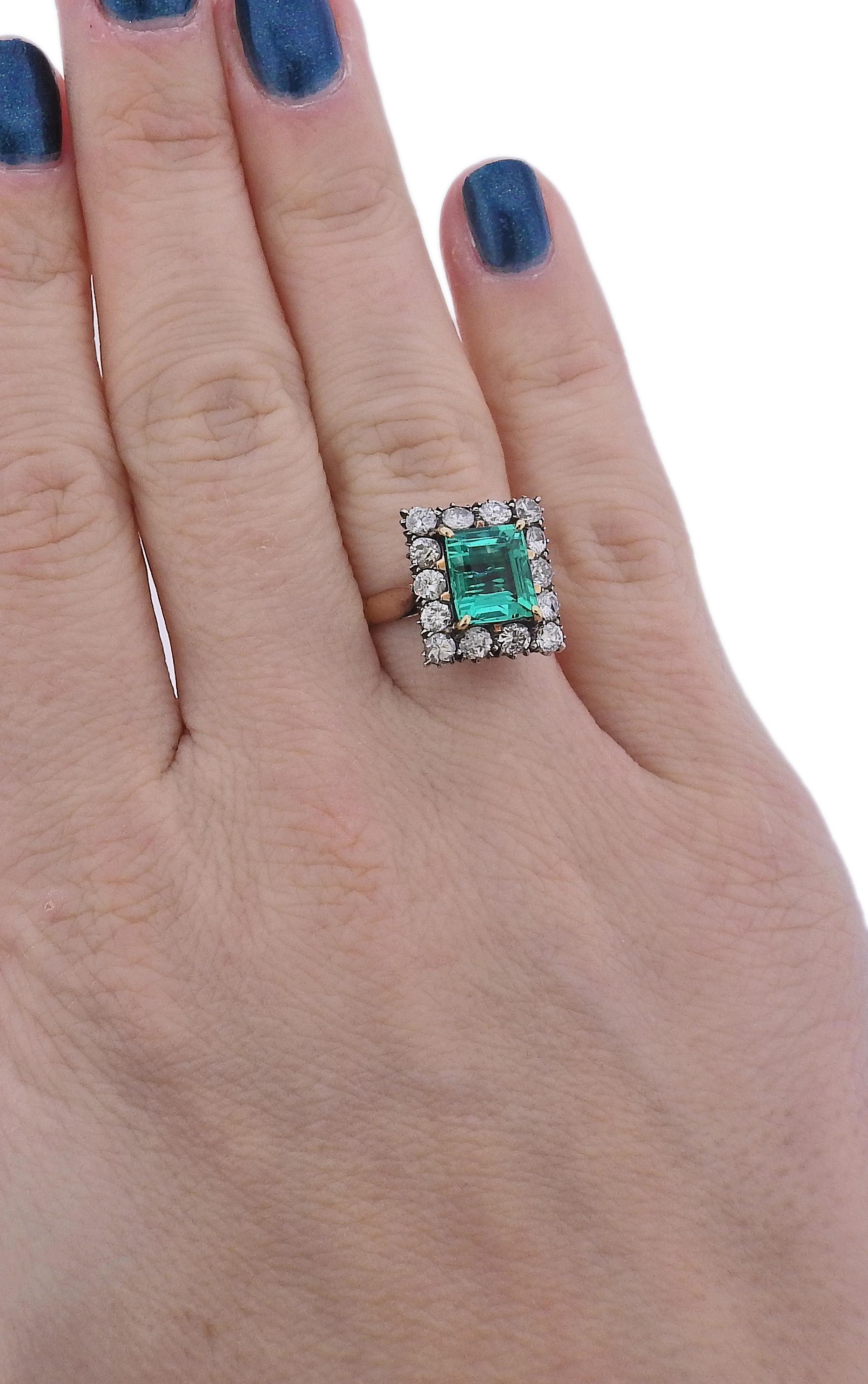 2.18 Carat Emerald Diamond Gold Ring In Excellent Condition For Sale In New York, NY