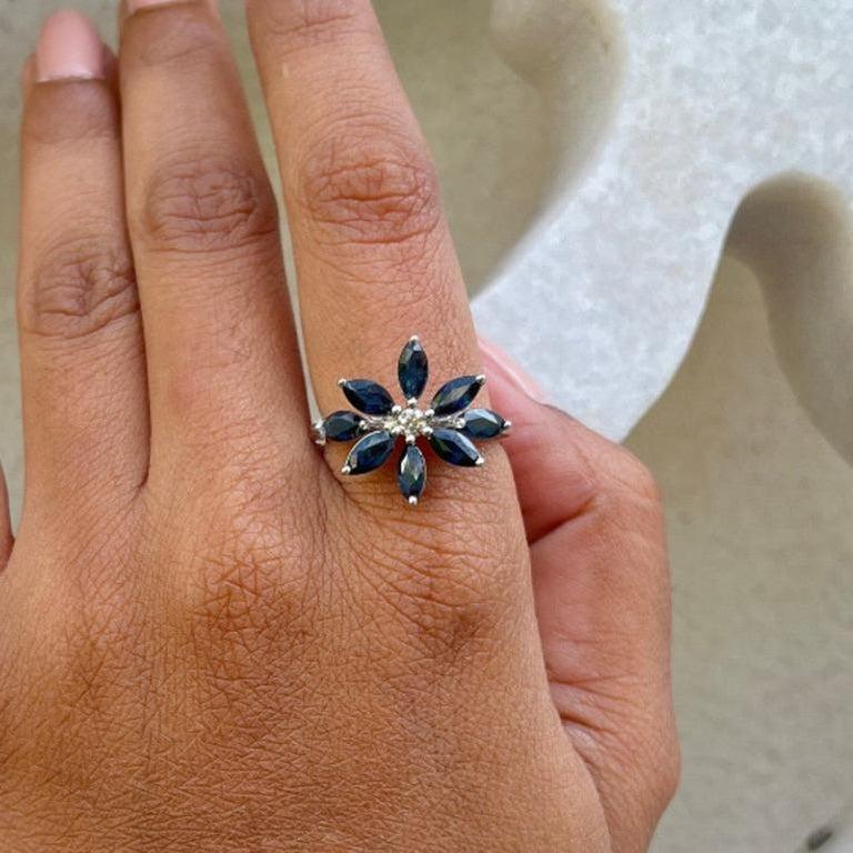 For Sale:  2.18 Carat Genuine Blue Sapphire Flower Ring for Fiance Gift in 925 Silver 9