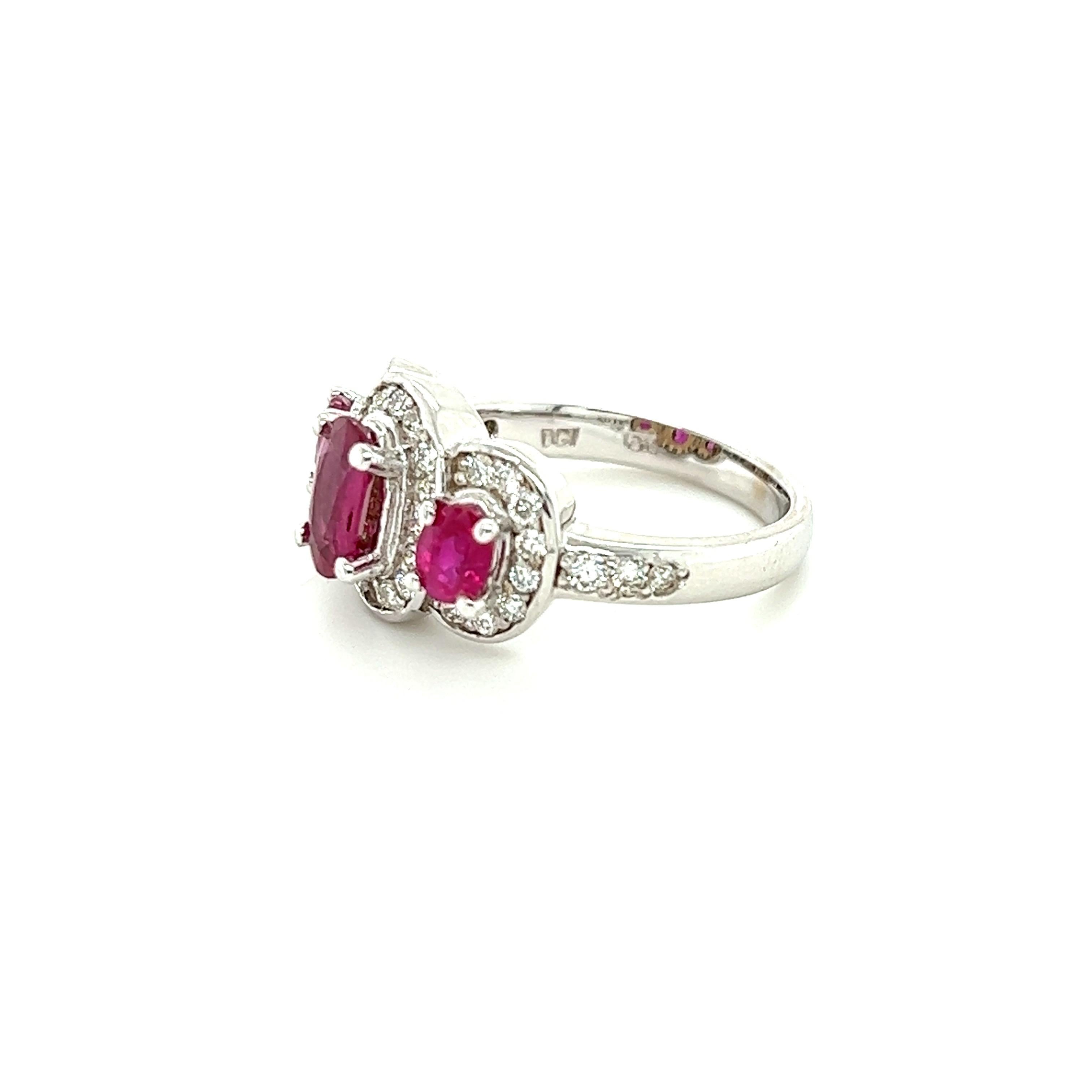 Contemporaneo Anello con rubino e diamante da 2,18 carati in oro bianco 18 carati in vendita