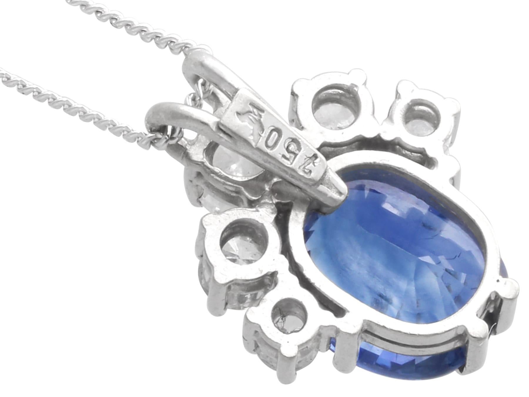 2.18 Carat Sapphire and 0.39 Carat Diamond 18k White Gold Pendant Circa 1980 in vendita 1