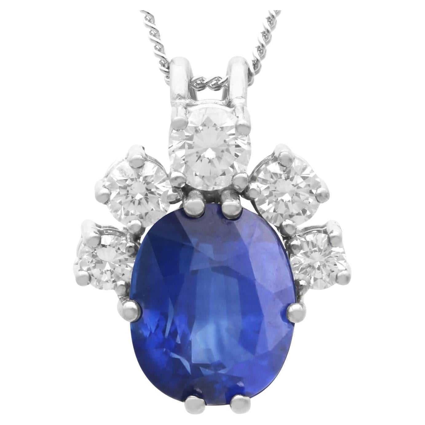 2.18 Carat Sapphire and 0.39 Carat Diamond 18k White Gold Pendant Circa 1980 in vendita