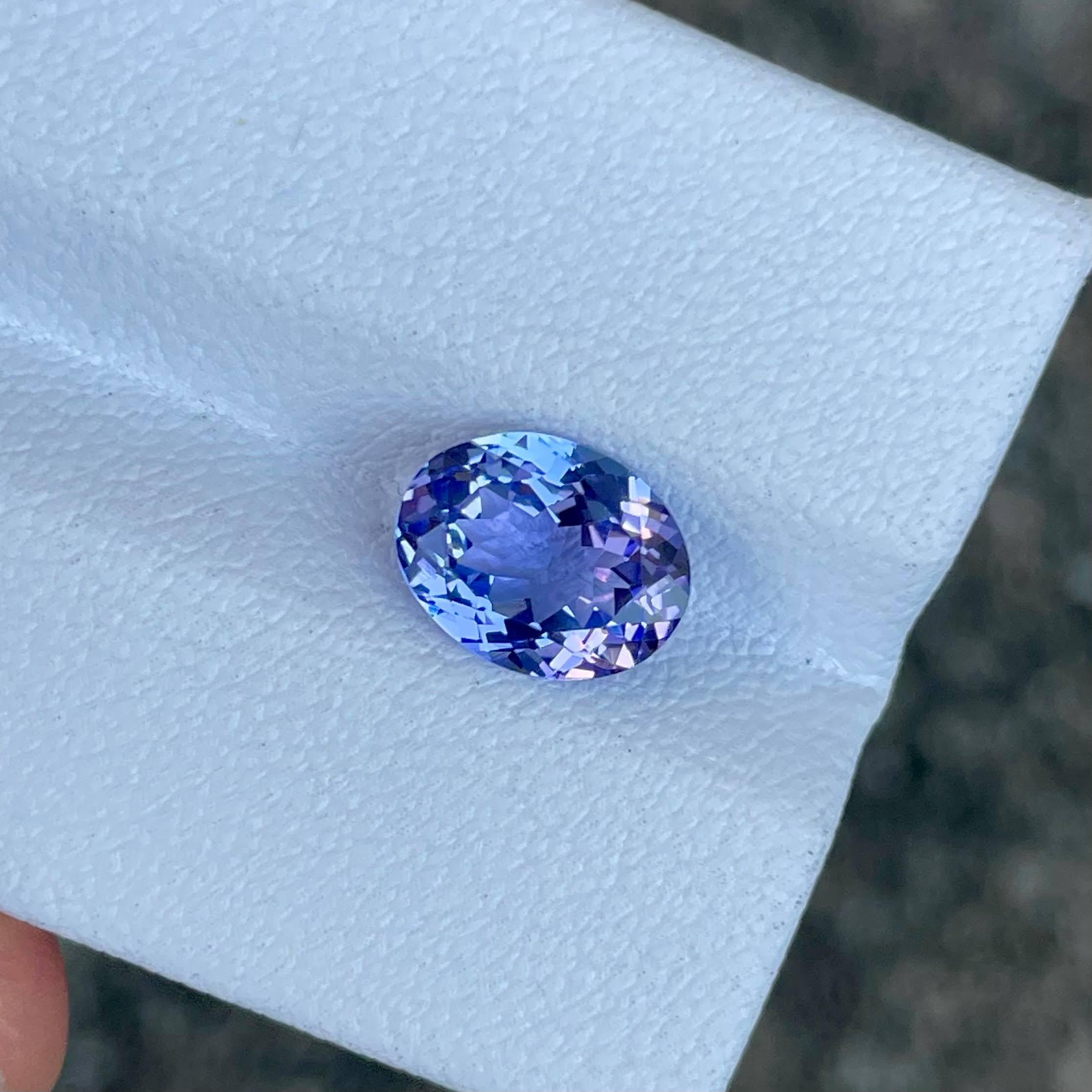 2,18 Karat Blauer Tansanit Stein im Ovalschliff natürlicher Tansanit im Zustand „Neu“ im Angebot in Bangkok, TH