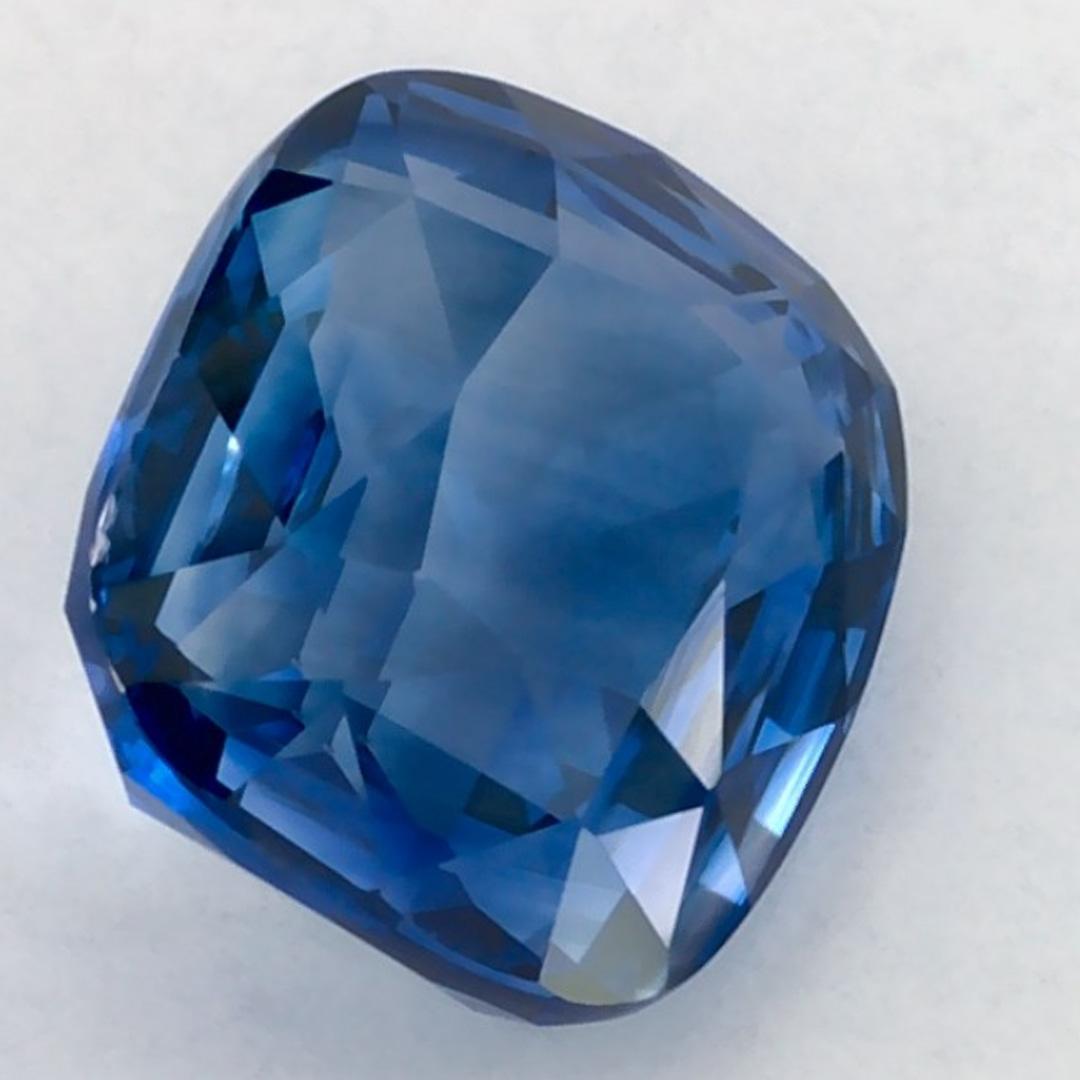 2.18 Karat Blauer Saphir Cushion Loser Edelstein im Angebot 2