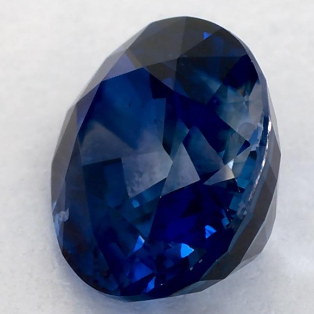 Donna 2.18 carati di zaffiro blu ovale sfuso in vendita