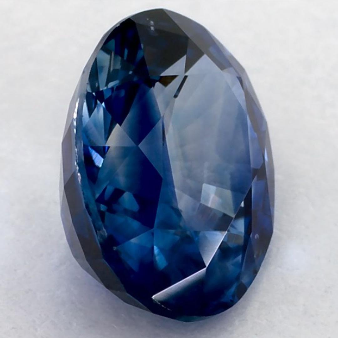 2.18 carati di zaffiro blu ovale sfuso in vendita 2