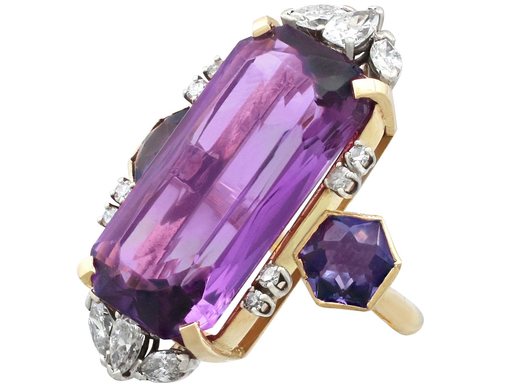 21.82 Carat Amethyst and 1.59 Carat Diamonds Gold Cocktail Ring In Excellent Condition For Sale In Jesmond, Newcastle Upon Tyne