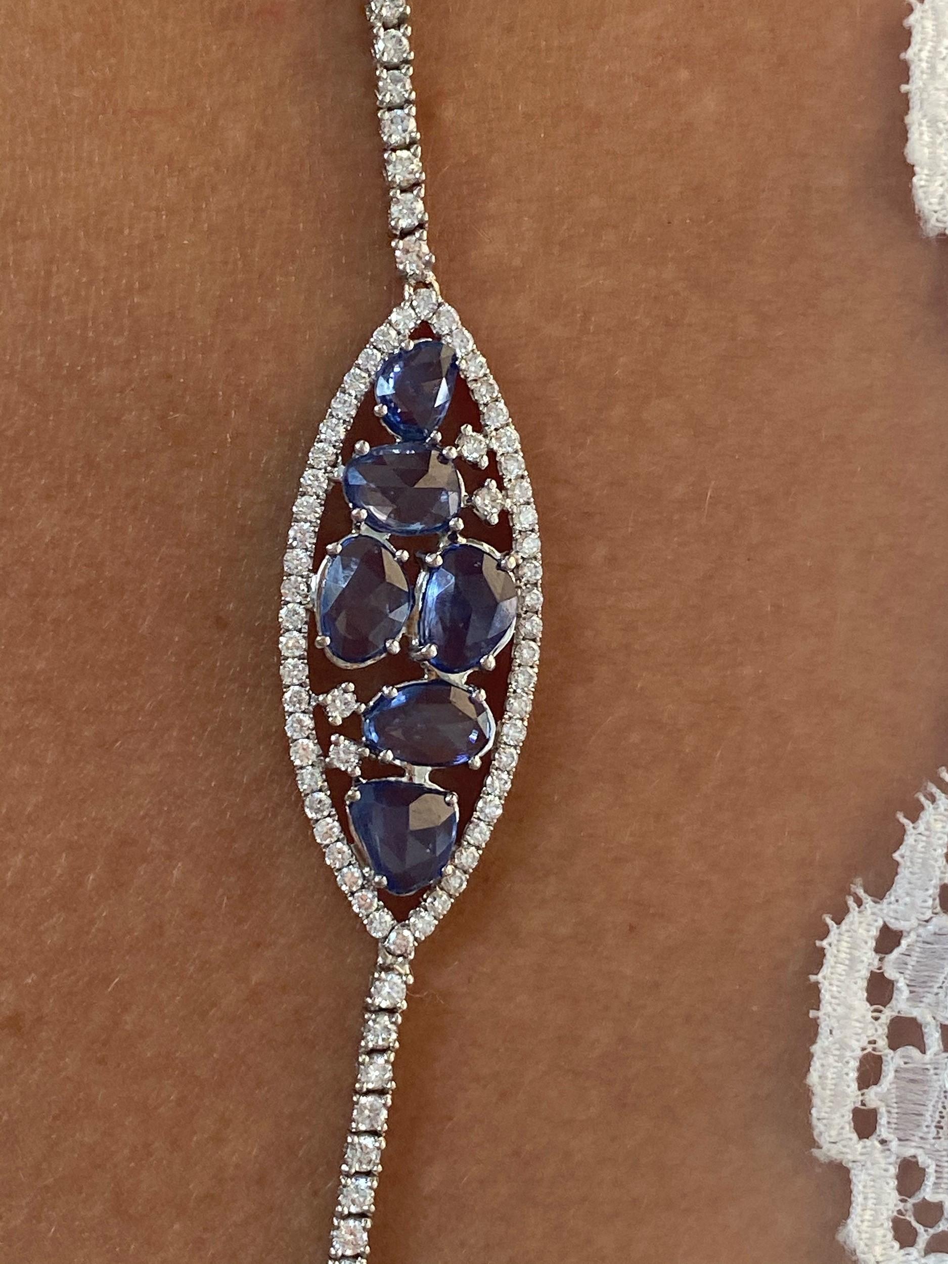 Taille vieille Europe Collier opéra en saphir bleu de 21,84 carats et diamants de 9,27 carats en vente