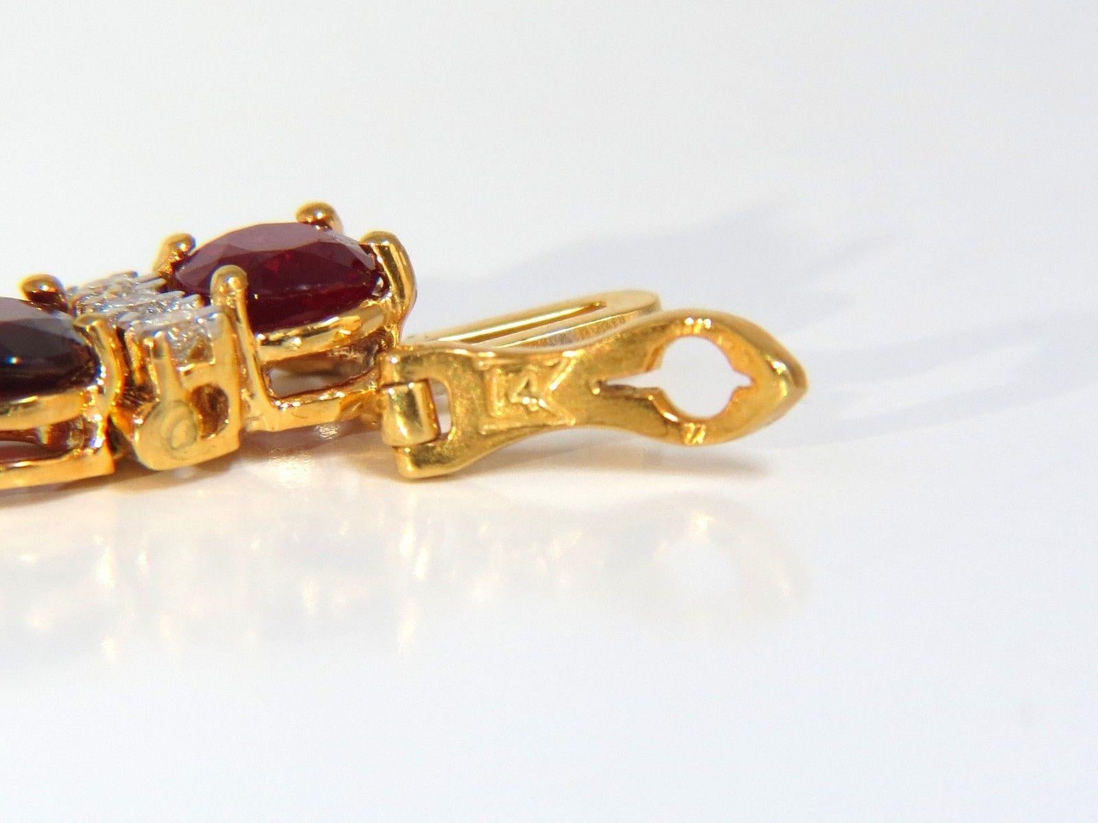 Oval Cut 21.86 Carat Natural Fine Vivid Red Ruby Diamonds Tennis Bracelet Classic For Sale