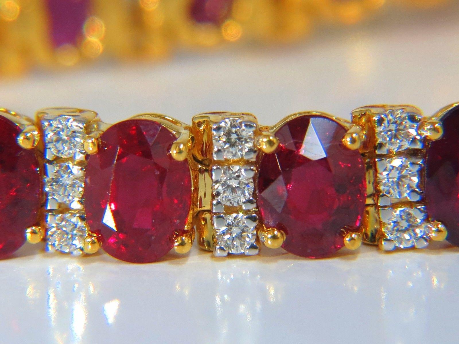 21.86 Carat Natural Fine Vivid Red Ruby Diamonds Tennis Bracelet Classic In New Condition For Sale In New York, NY