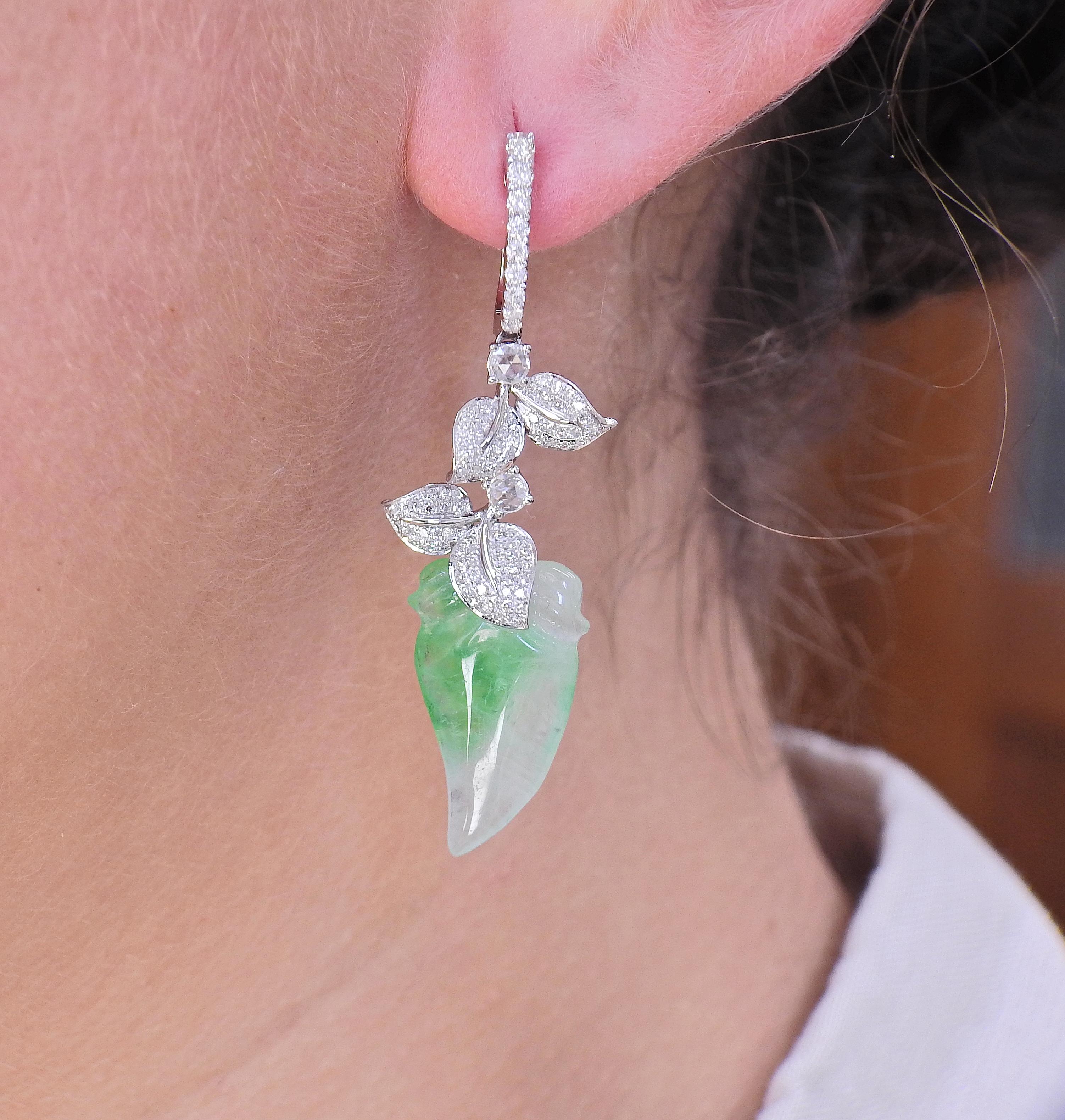 21.86ctw Carved Jadeite Jade Diamond Gold Drop Earrings In Excellent Condition For Sale In New York, NY