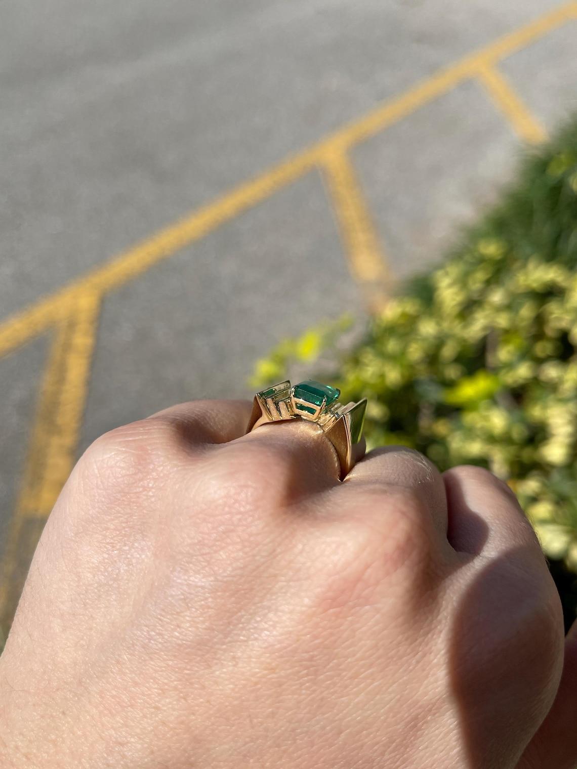 2.18ct 14K Dark Green Emerald Cut Solitaire Ring with Gold Freeform Band For Sale 3