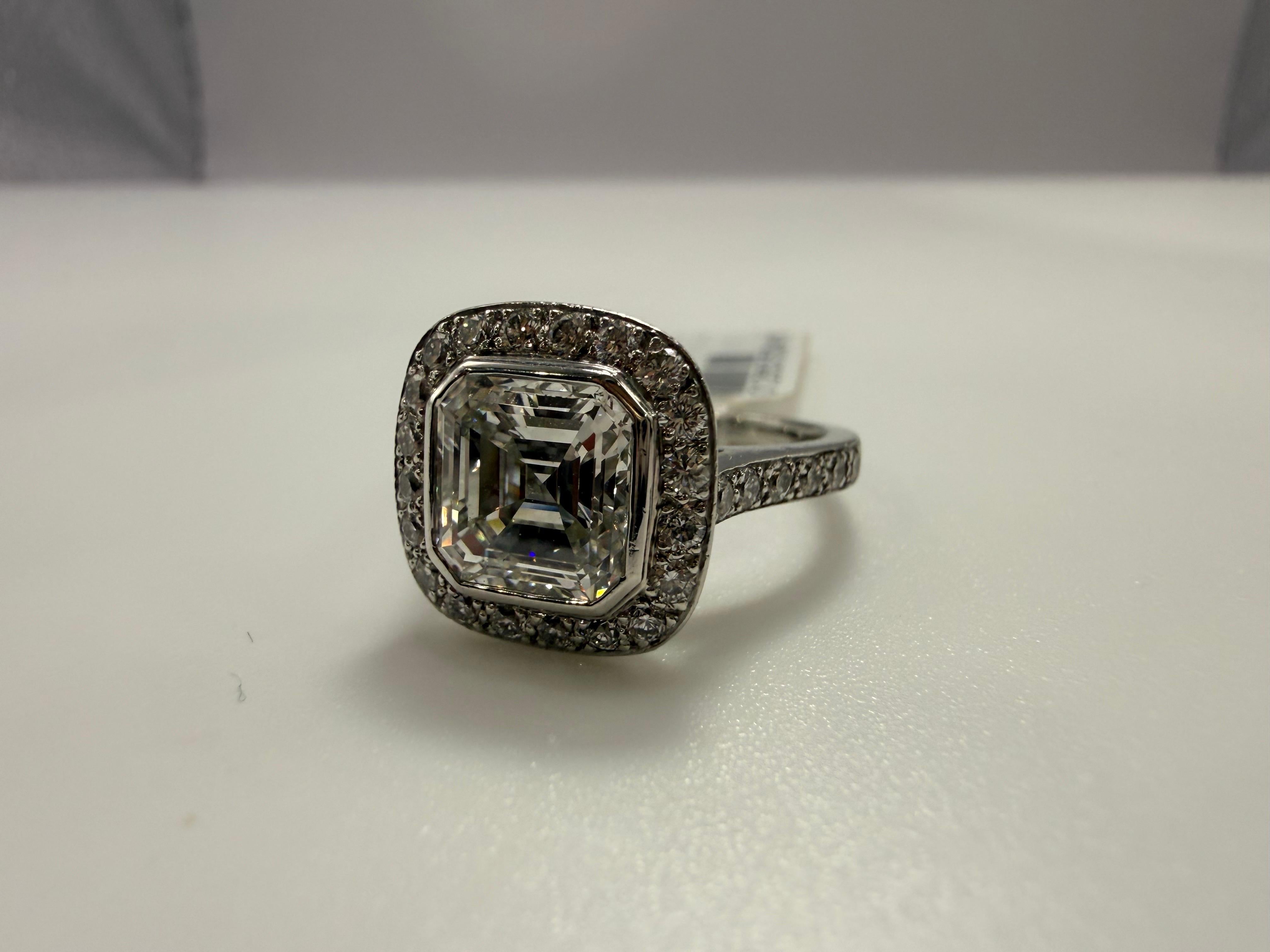 Anillo de compromiso talla Asscher de 2,18 ct certificado GIA en Nuevo estado para la venta en Boca Raton, FL