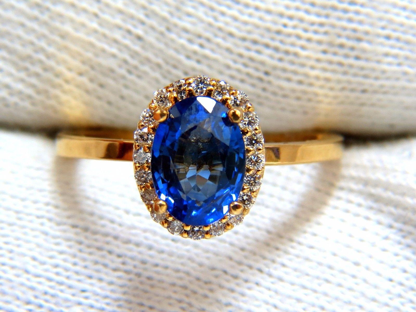 2.18 Carat Natural Vivid Blue Sapphire Diamonds Ring 18 Karat Petite Halo In New Condition For Sale In New York, NY
