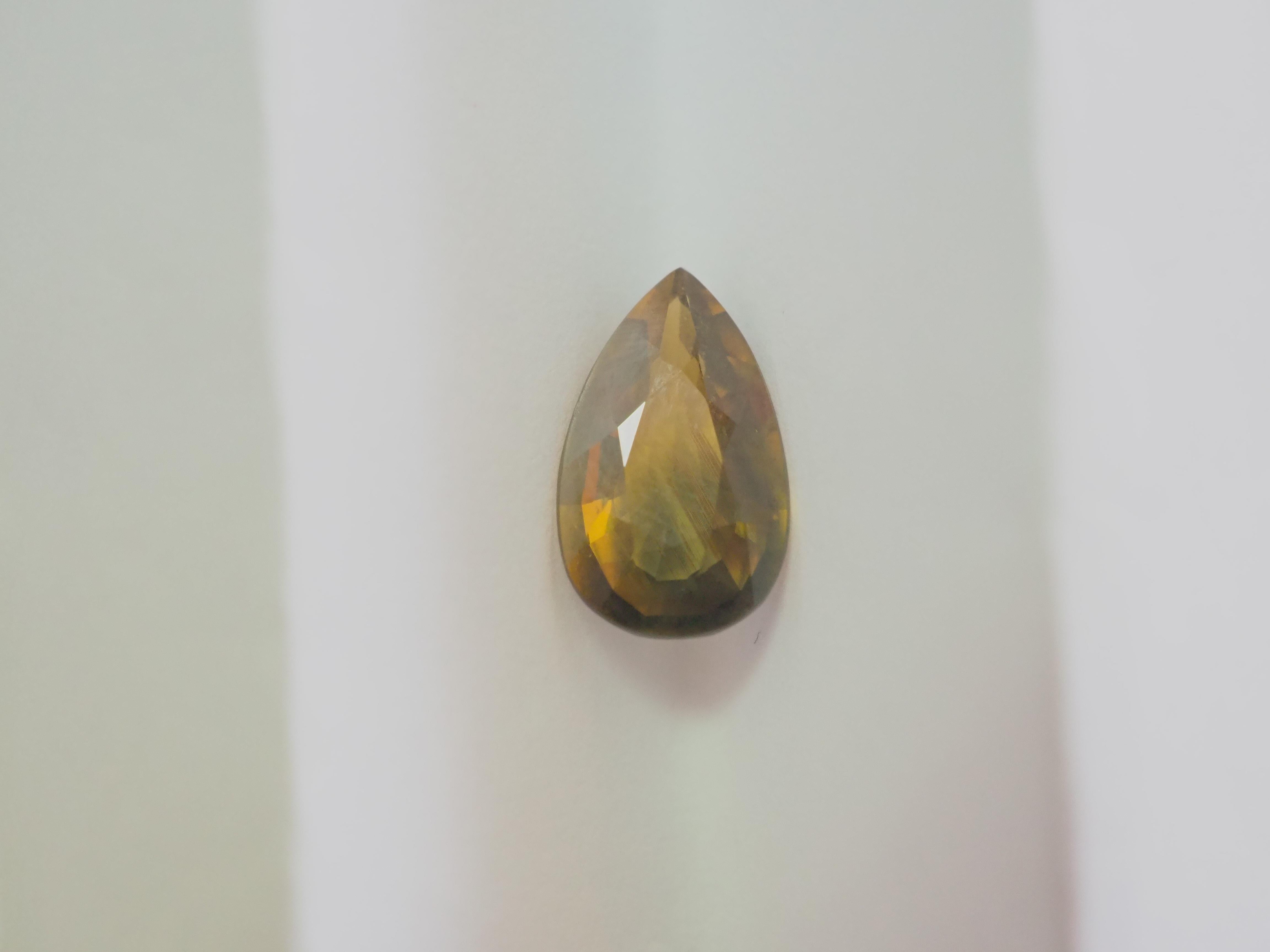 2.18ct Pear Greenish- Yellow Sapphire, No Heat For Sale 2