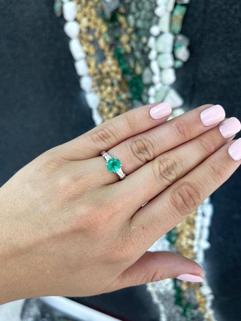 Contemporary 2.18tcw PLAT Vivid Colombian Emerald Engagement Ring with Diamond Accent For Sale