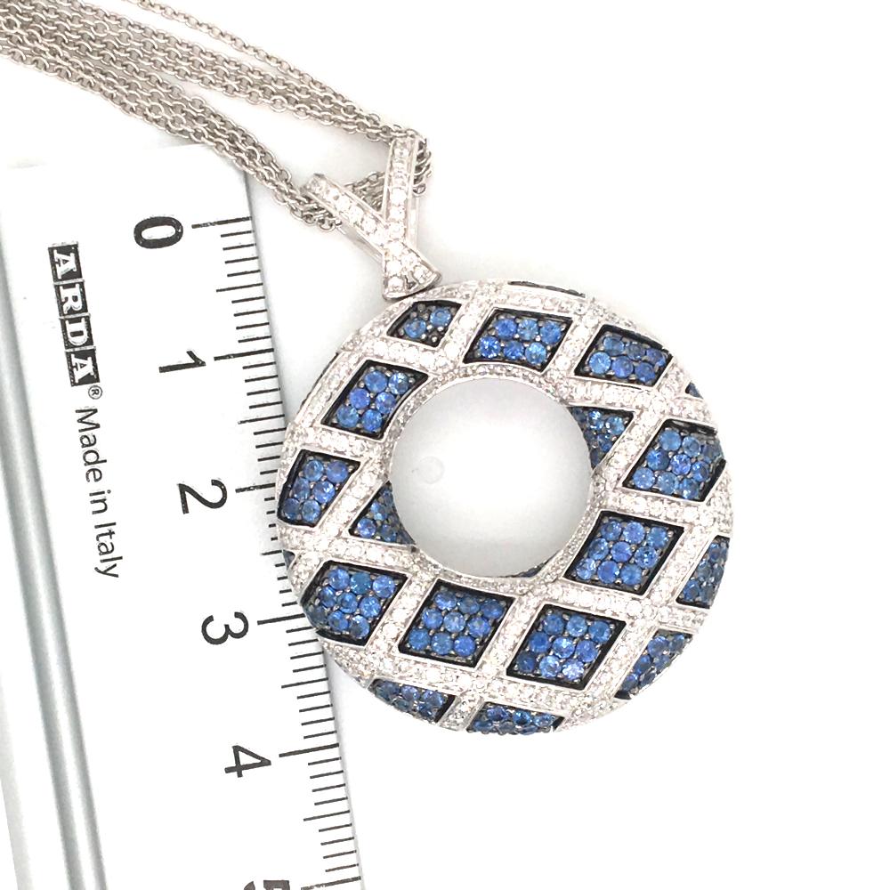 Women's 2.19 Carat Blue Sapphire and 1.28 Round Diamonds Pave Circle Pendent White Gold For Sale