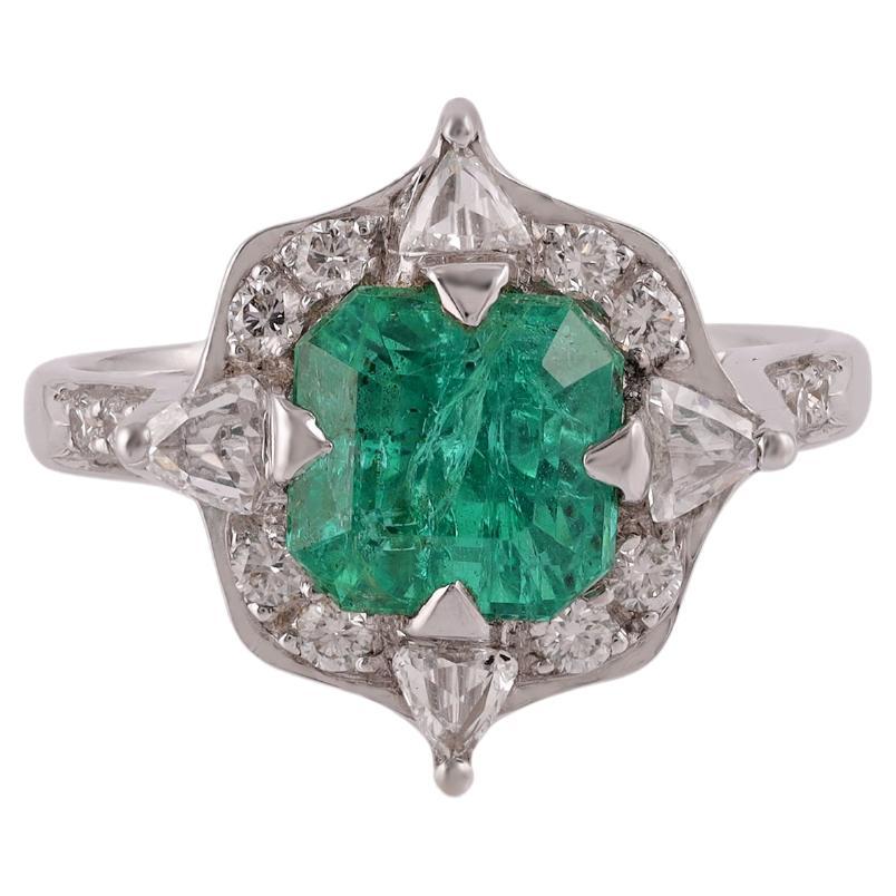 2.19 Carat Clear Zambian Emerald & Diamond Cluster Ring in 18Karat Gold For Sale