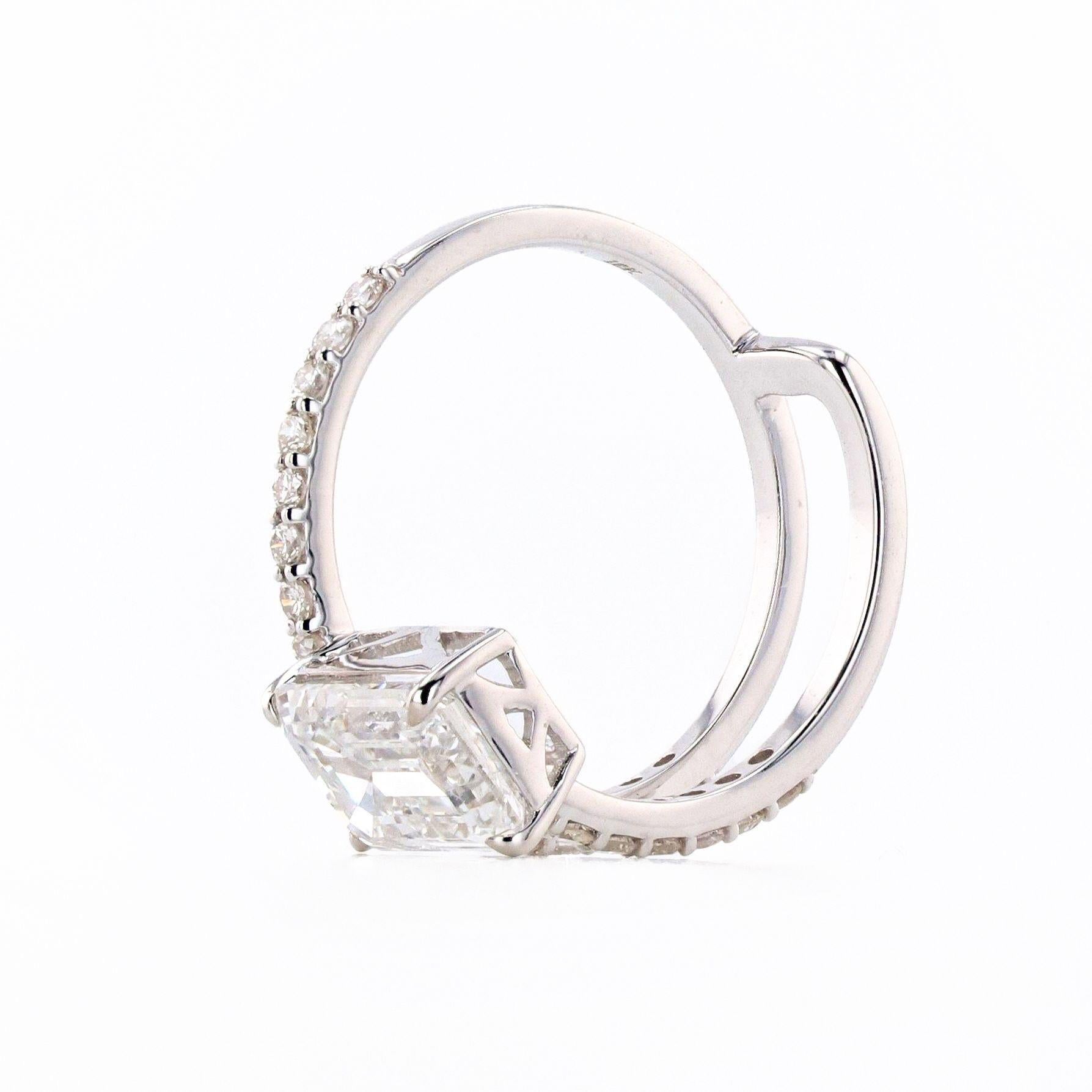 Emerald Cut 2.19 Carat Diamond Ring For Sale