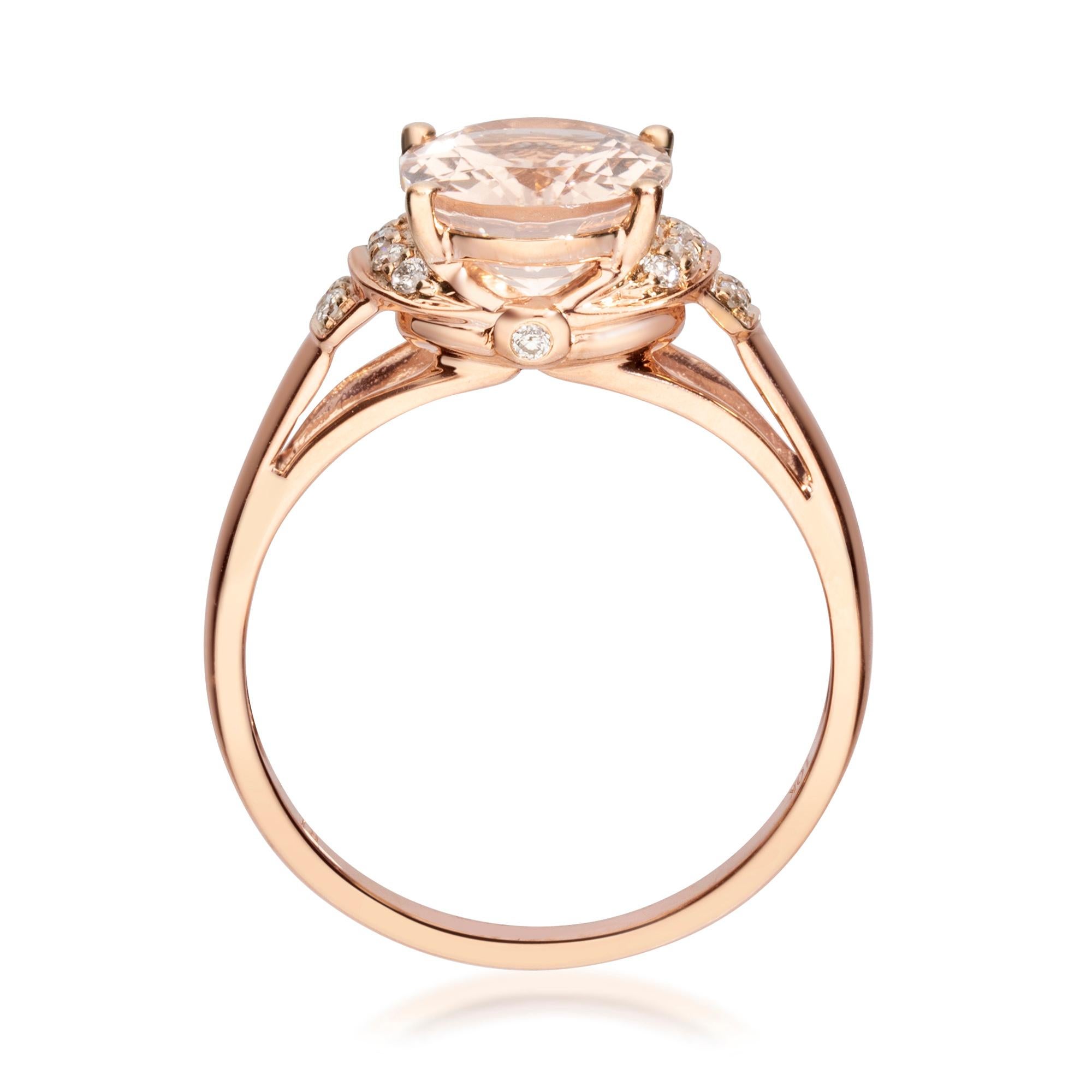 2.19 Carat Morganite Oval Cut Diamond Accents 10K Rose Gold Ring In New Condition For Sale In New York, NY