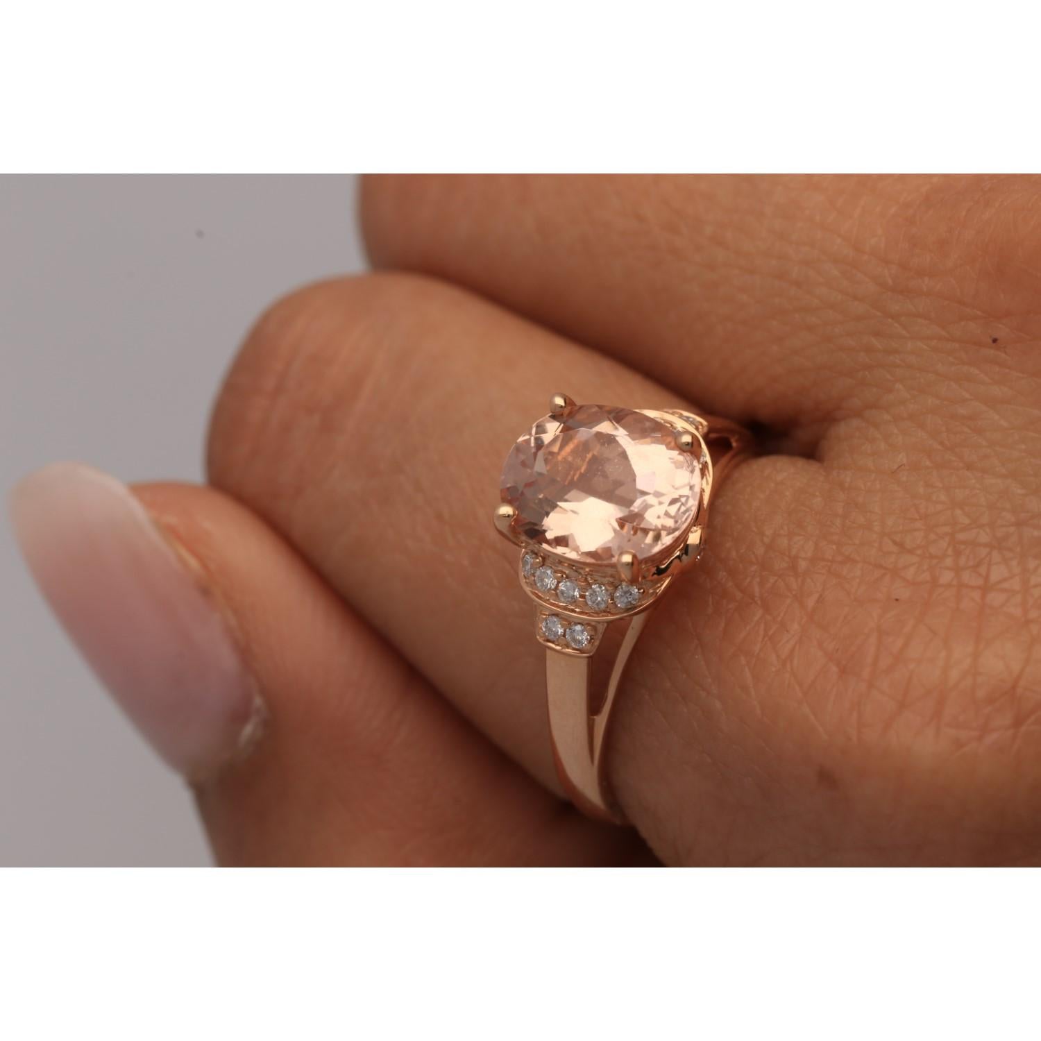 Bague en or rose 10K ornée de diamants ovales de 2,19 carats pour la Morganite Pour femmes en vente