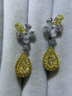 Boucles d'oreilles pendantes en diamant jaune de 2,19 carats en forme de poire