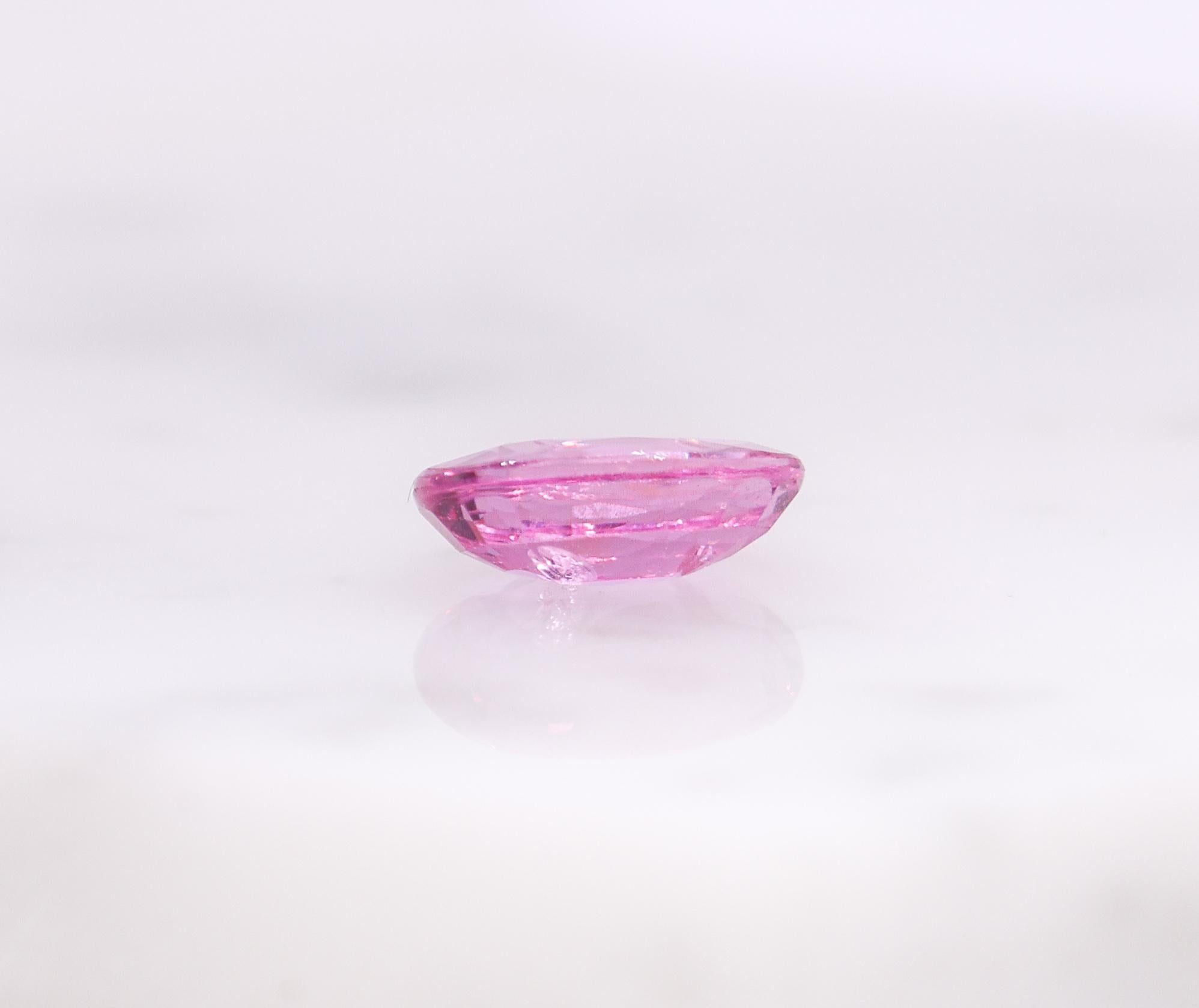 Women's 2.19 Carat Pink Sapphire Loose Gemstone Oval 9x7mm For Sale