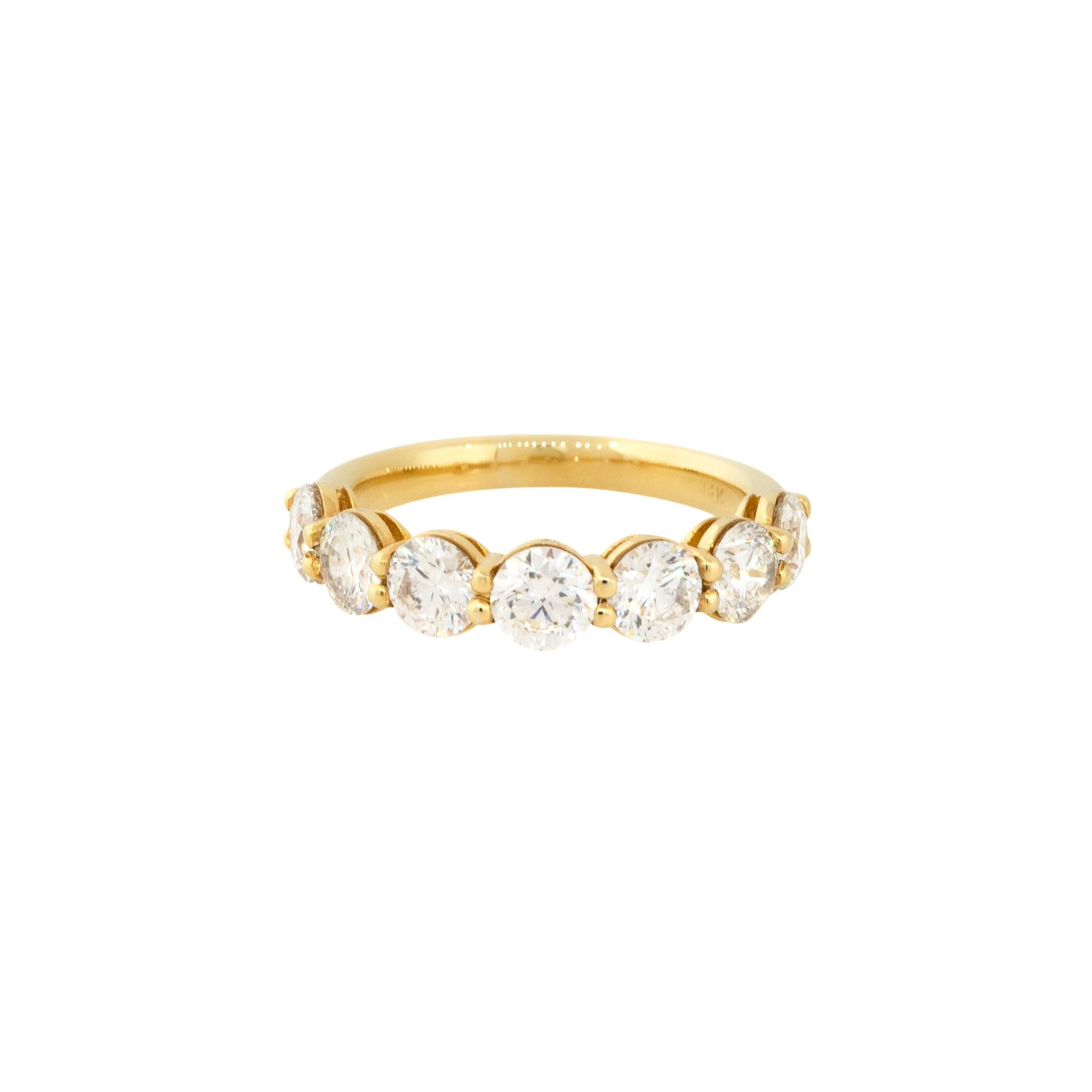 14k Yellow Gold 2.19ctw Round Brilliant 7 Diamond Half-Way Band

Material: 14k Yellow Gold
Diamond Details: Approximately 2.19ctw of Round Brilliant Diamonds. All Diamonds are prong set and there are 7 Diamonds total. Diamonds are approximately H/I