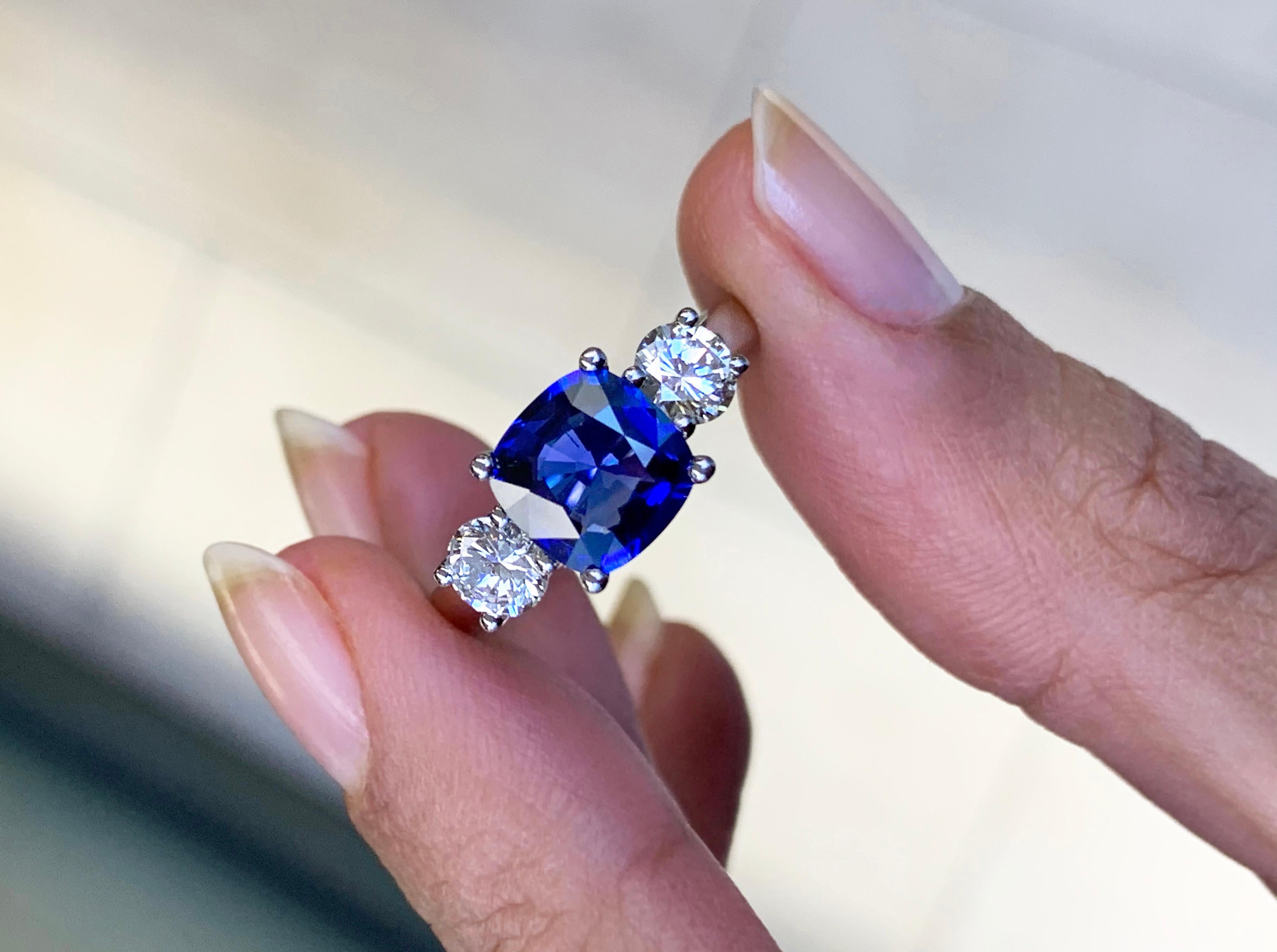 2.19 Carat Sapphire and Diamond Three-Stone Platinum Engagement Ring In New Condition For Sale In London, GB