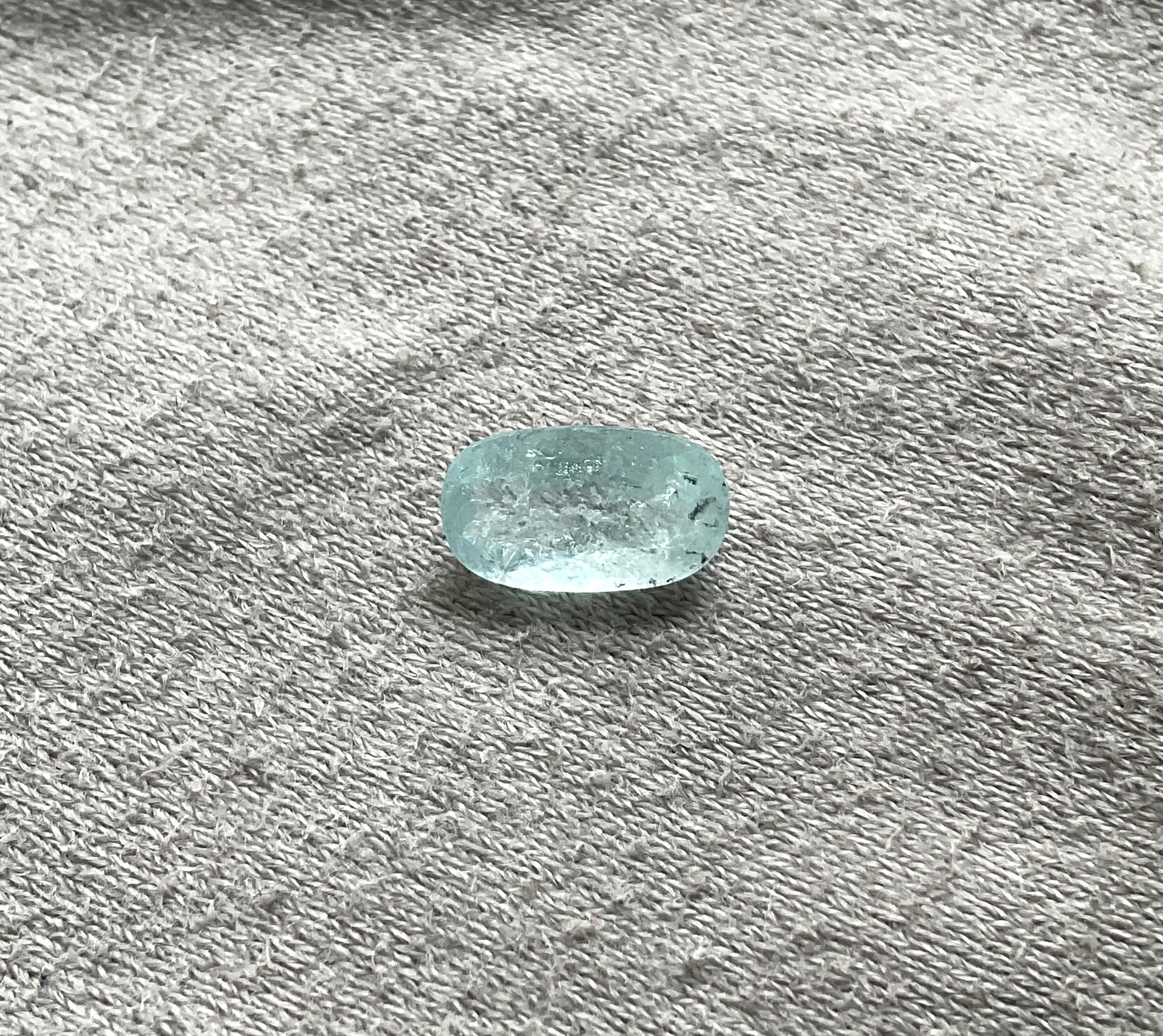 Women's or Men's 2.19 Carats Paraiba Tourmaline Oval Cut Stone for Fine Jewelry Natural gemstone For Sale