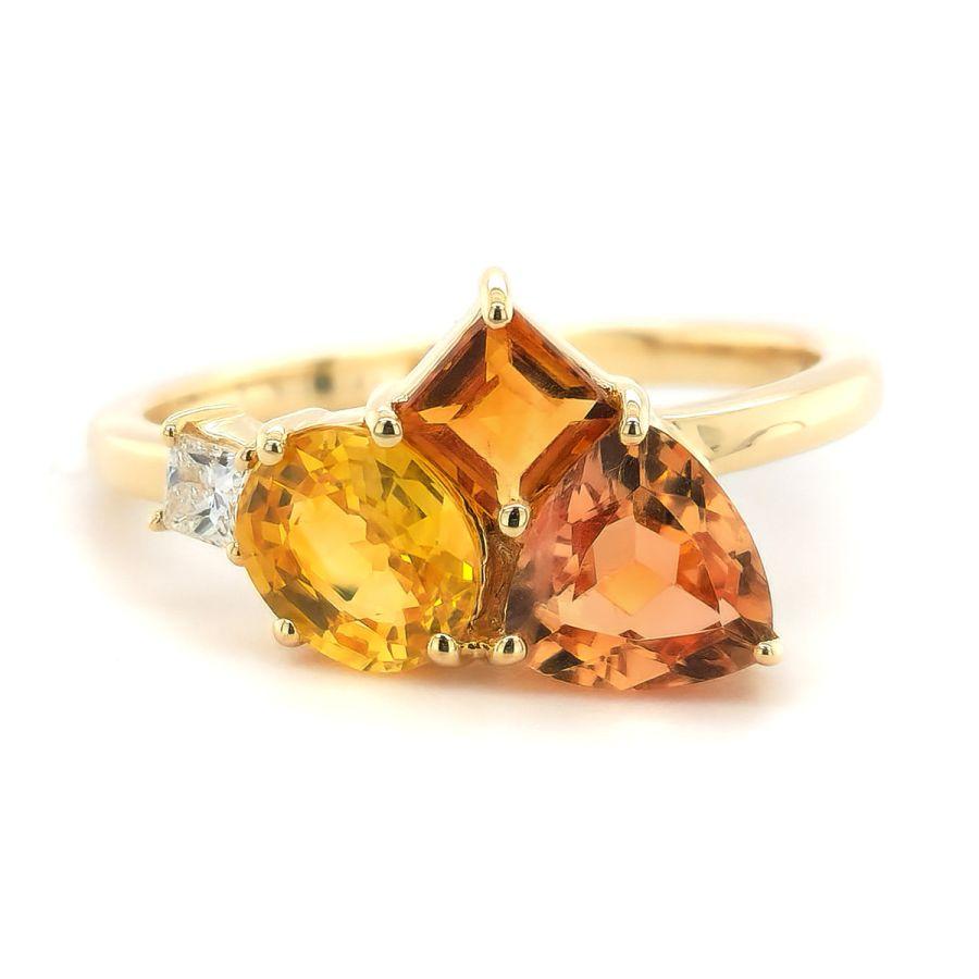 2.19 Carats Topaz, Sapphire, Citrine, and Diamond in 14K Yellow Gold Ring In New Condition In Los Angeles, CA