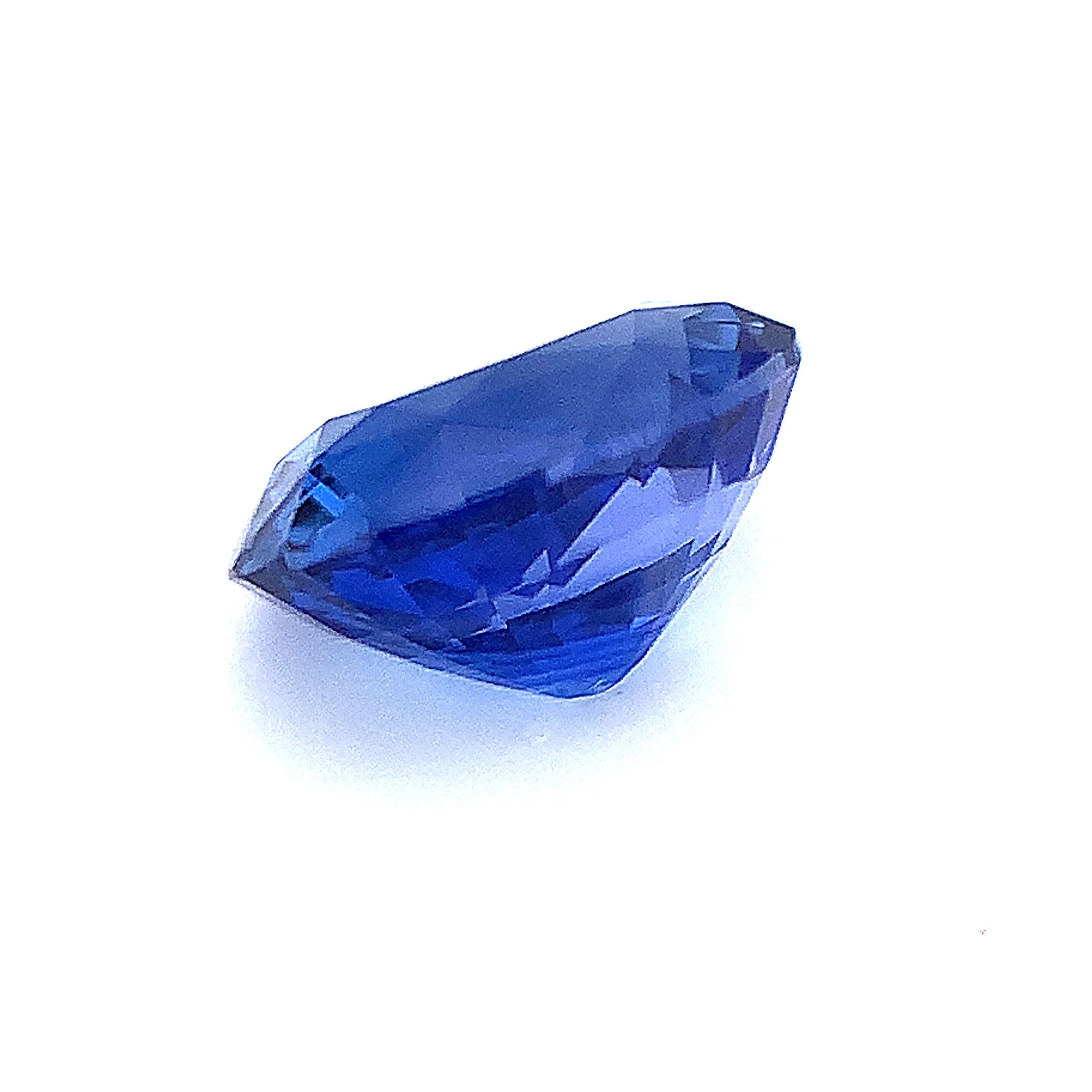 2.19 Carat Cornflower Blue Sapphire Oval, Unset Loose Gemstone, GIA Certified In New Condition For Sale In Los Angeles, CA