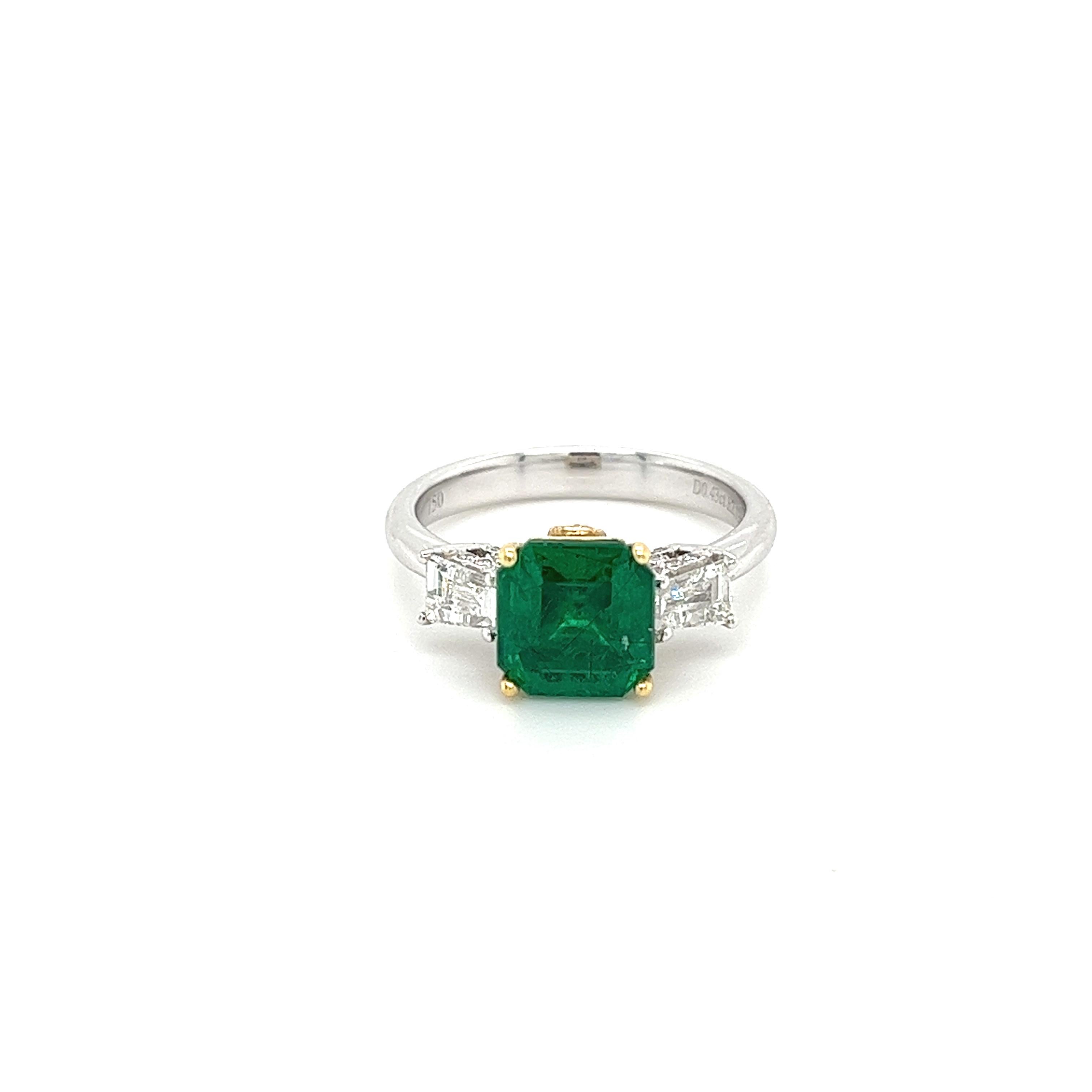 Modern 2.19 CT Natural Emerald 3-Stone Ring with Diamond Side Stone in 18K White Gold For Sale